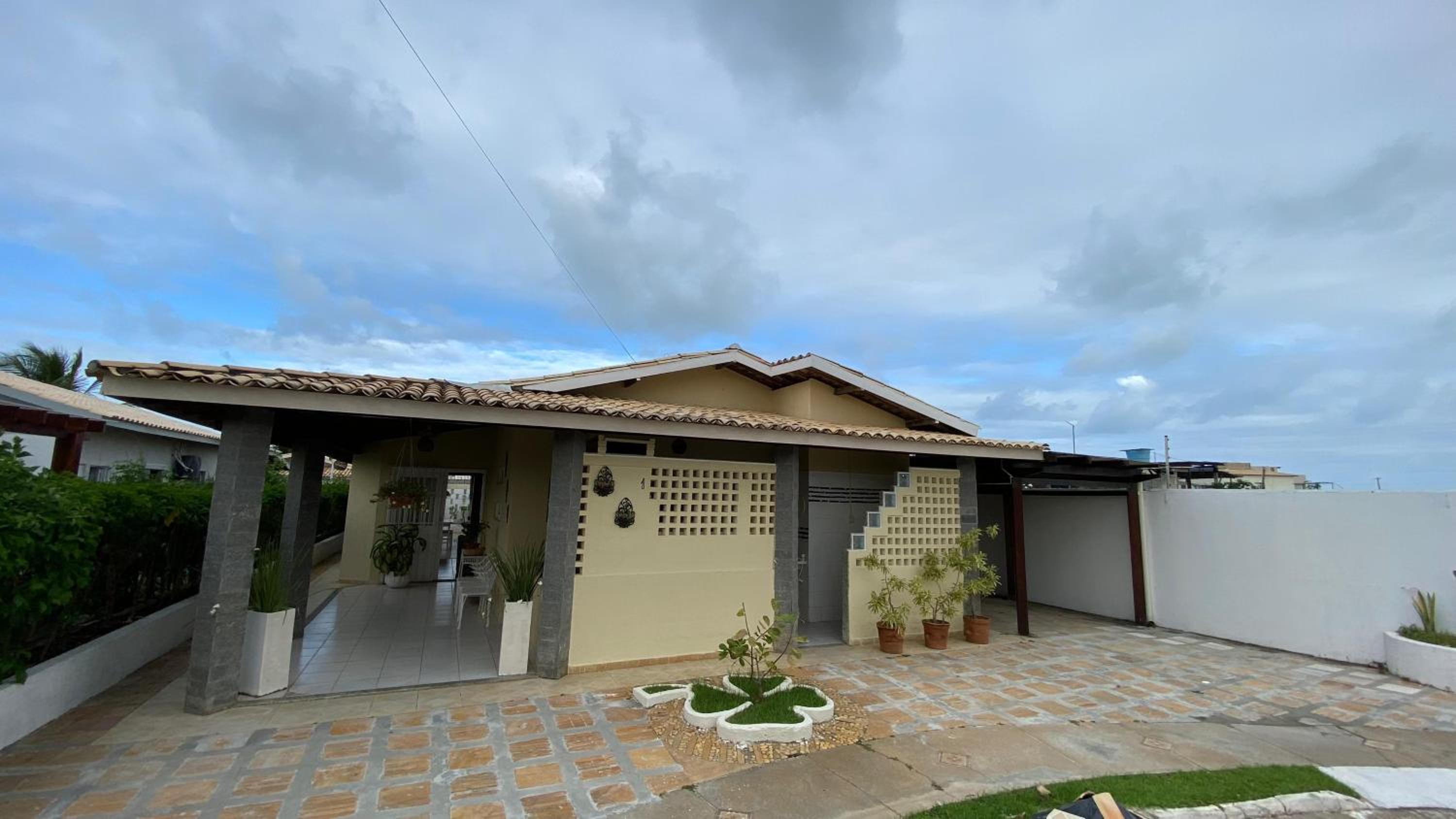 Casa de Temporada na Praia dentro de Condominio