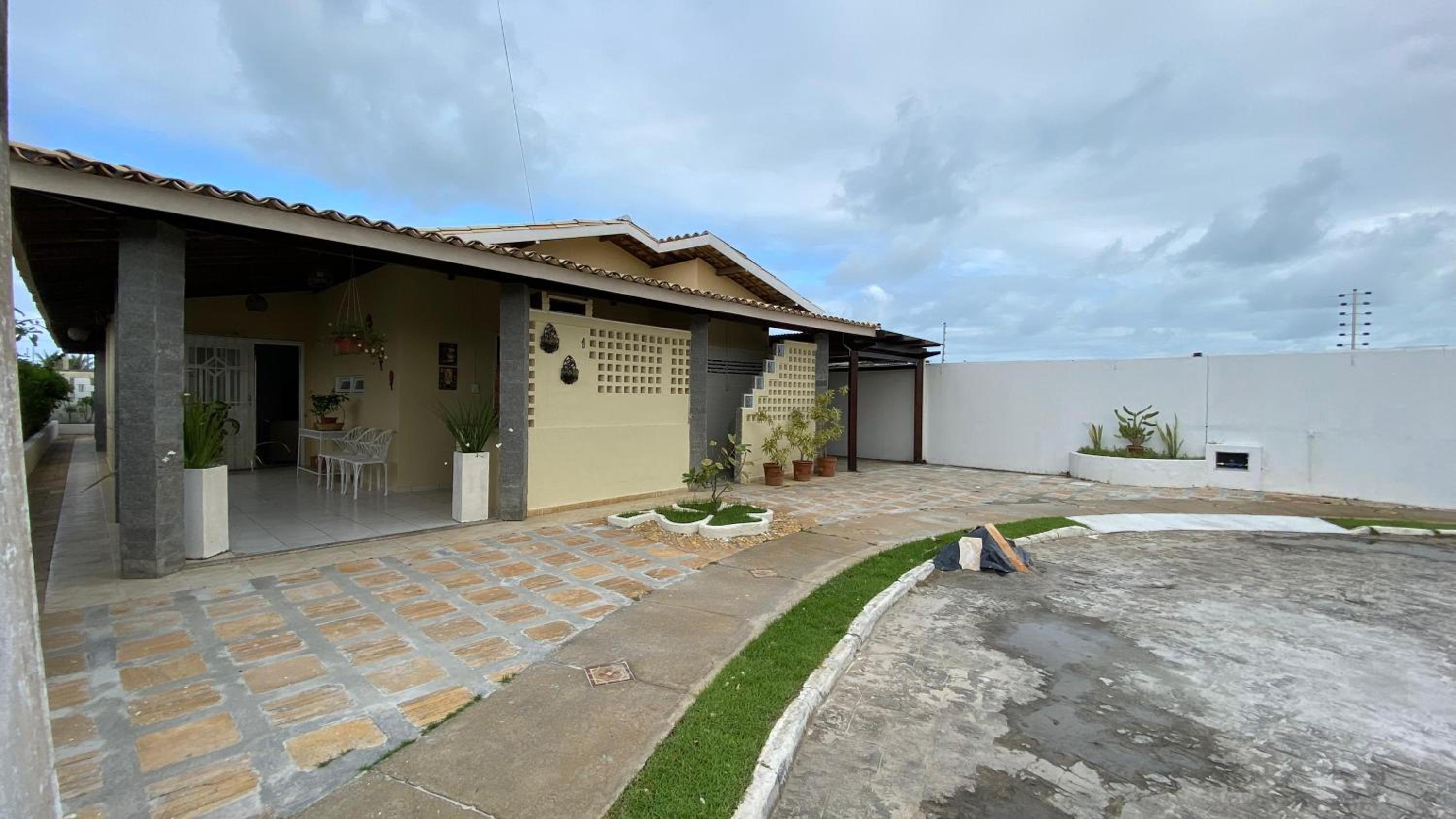 Casa de Temporada na Praia dentro de Condominio