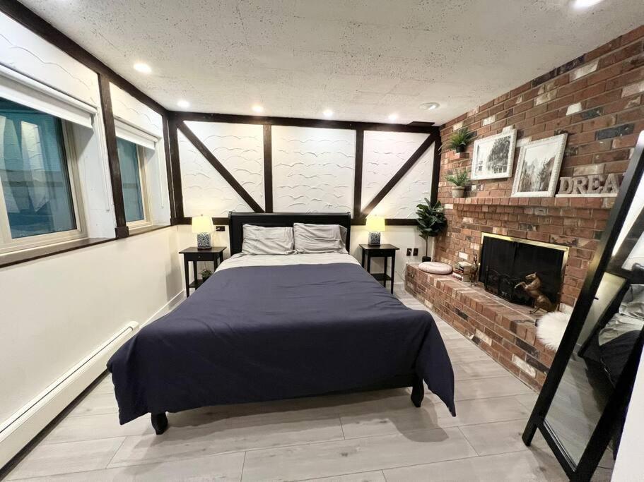 Bright Spacious 3 BR Garden Suite, 4 Queen beds, Fully equipped, Highly recommended by 229 happy groups