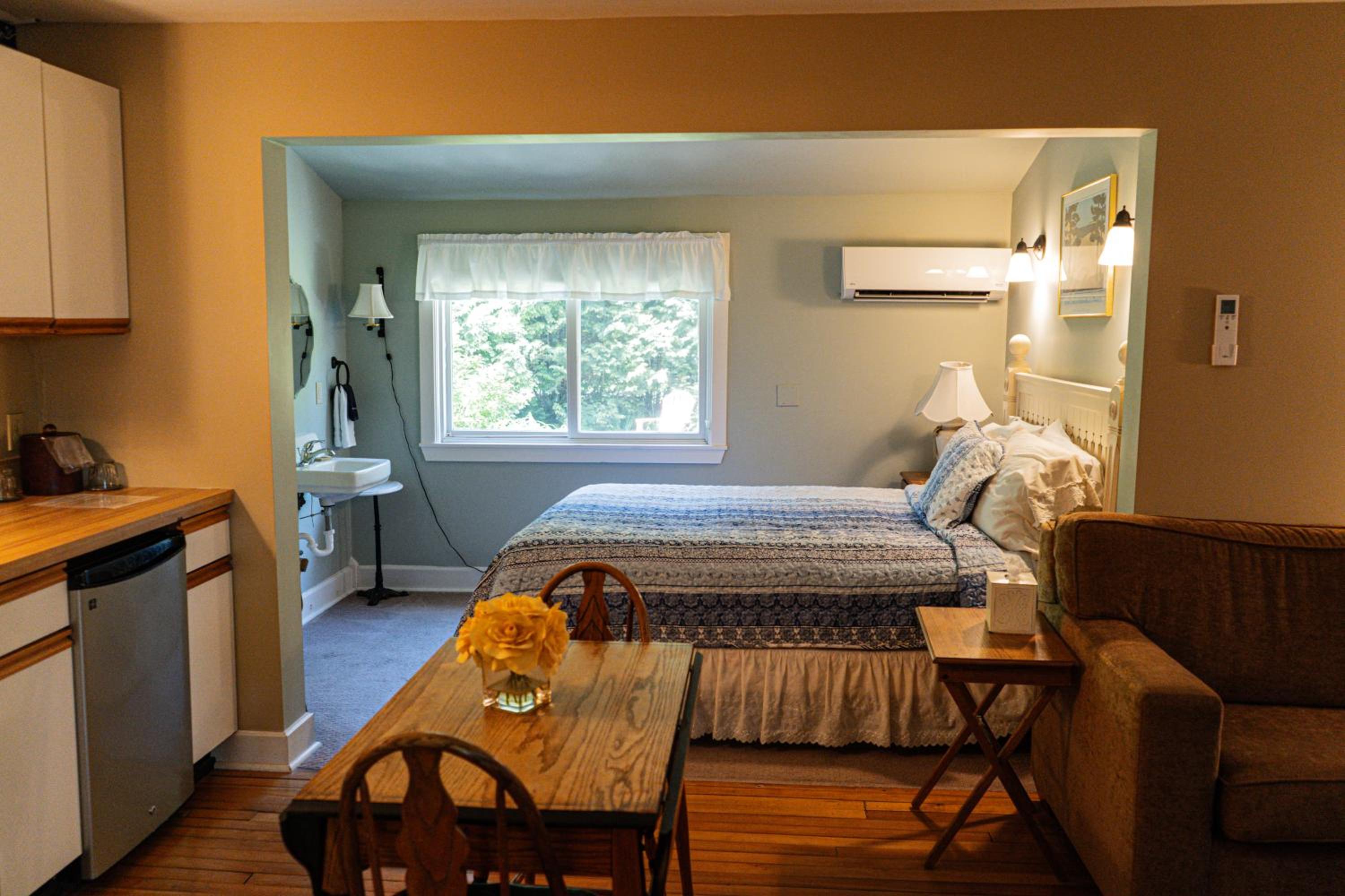 Sylvan Inn Bed & Breakfast