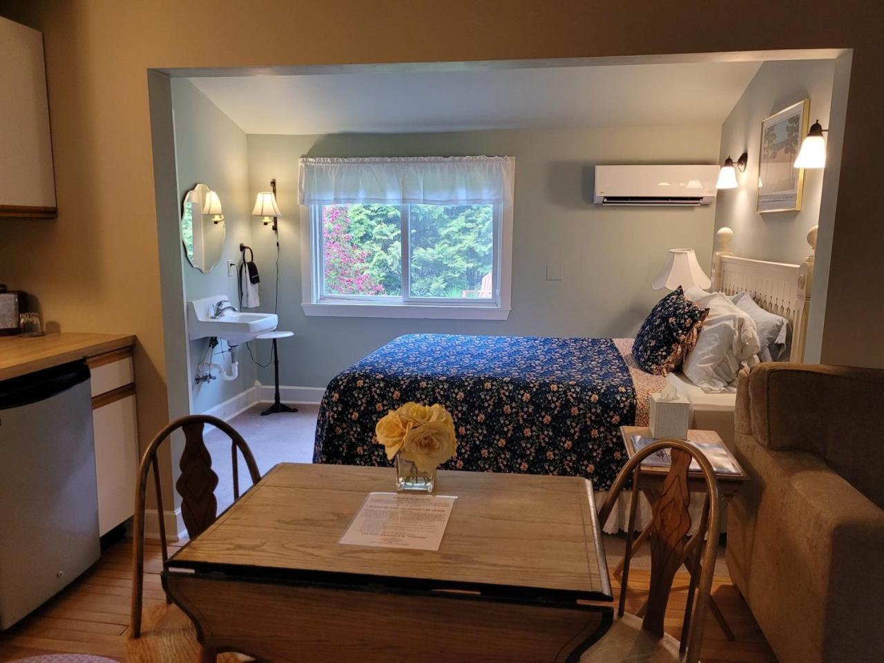 Sylvan Inn Bed & Breakfast