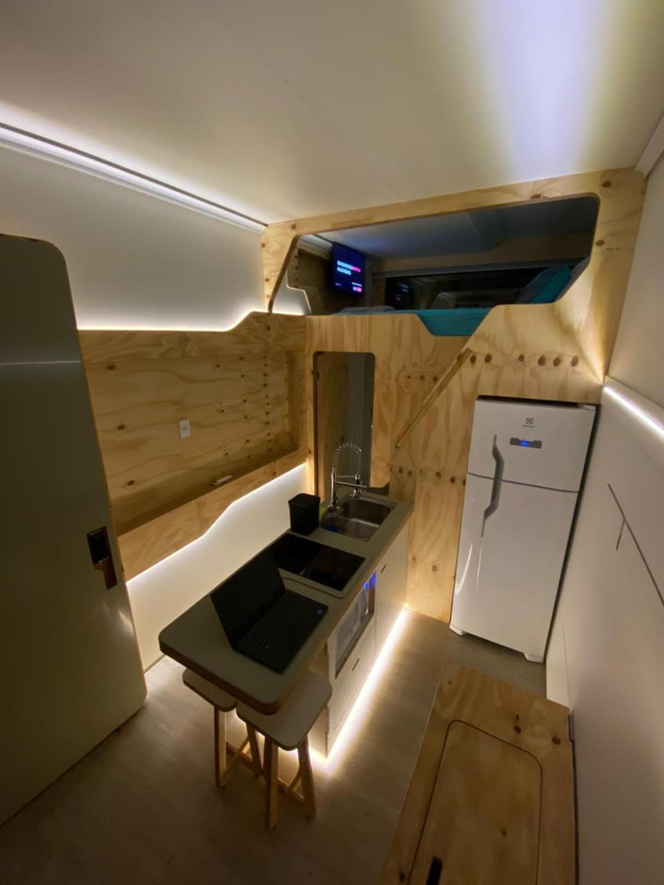 Villa Tiny- CÁPSULA FUTURÍSTICA