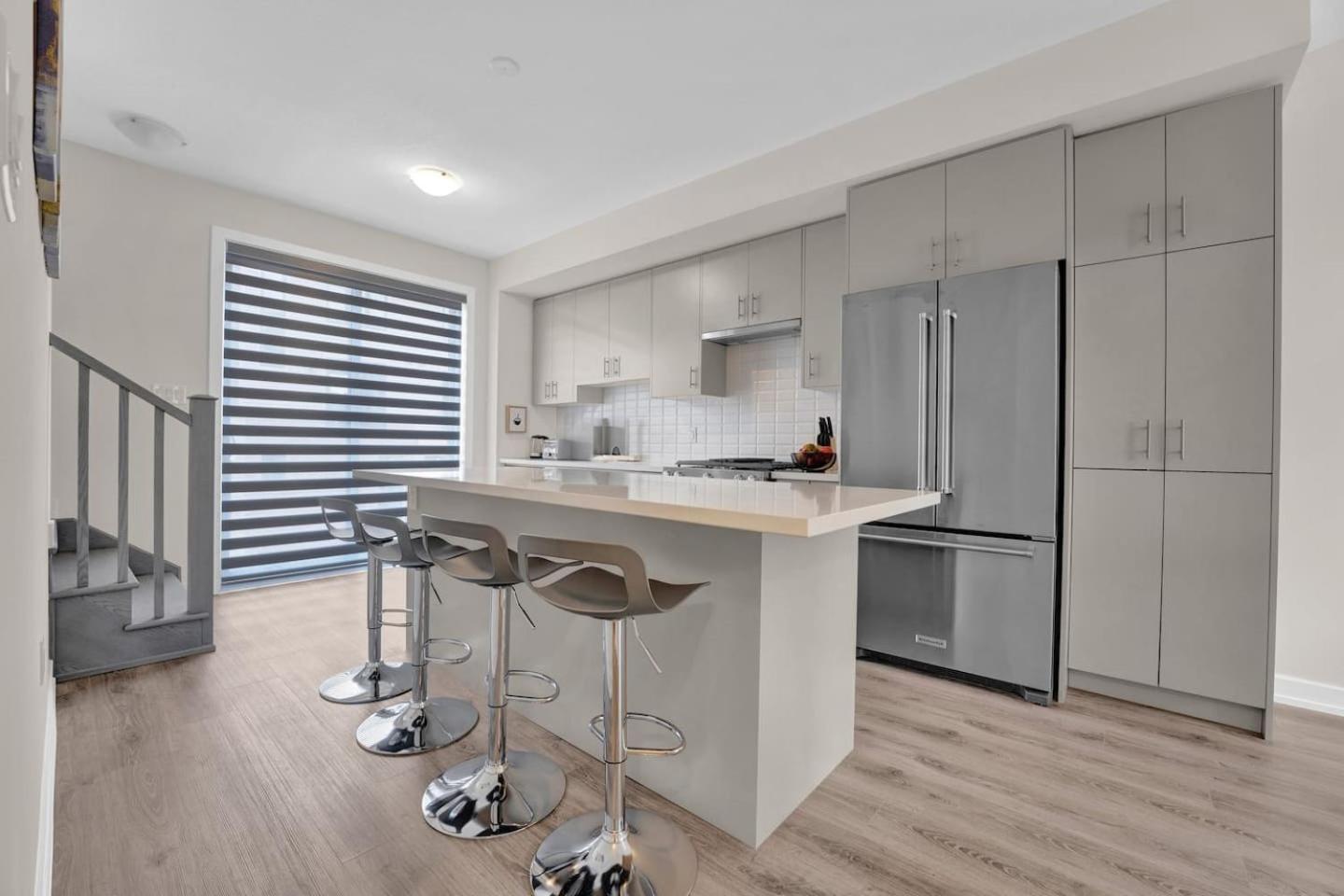 Cambridge Vacations - Cozy King 2br Near Cambridge Butterfly, Mill Race - Property Image 1