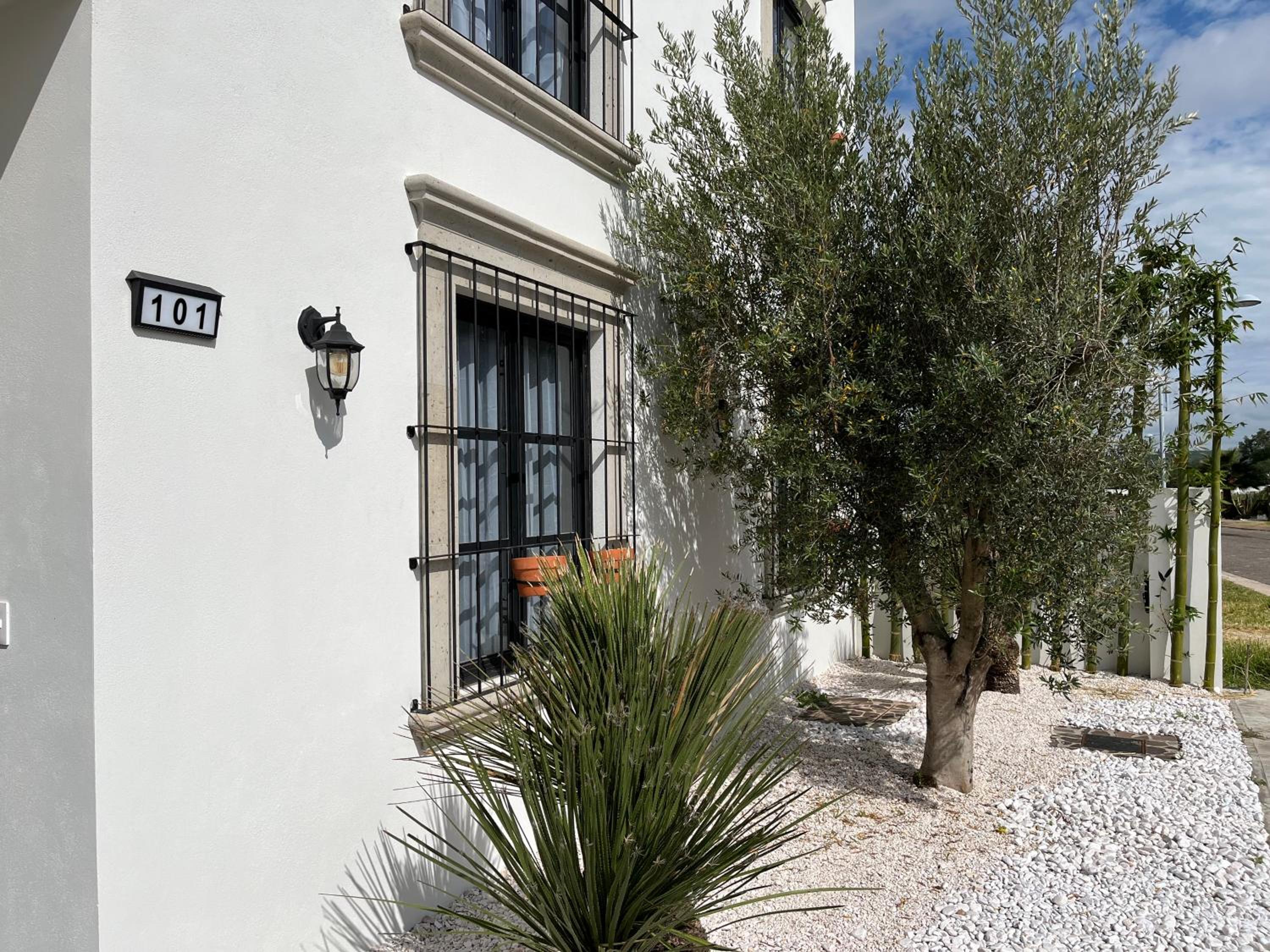 Casa Frida con Piscina Privada Caliente, Aire Acondicionado, Billar, Parrilla & FirePit