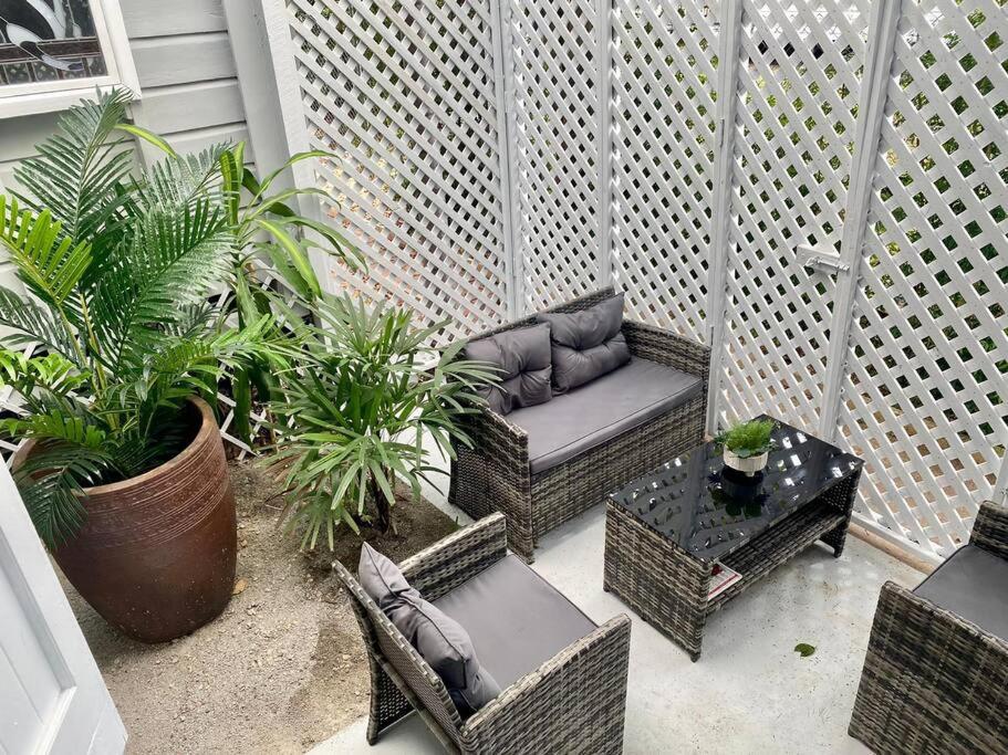 Tropical Oasis on Perkins Street
