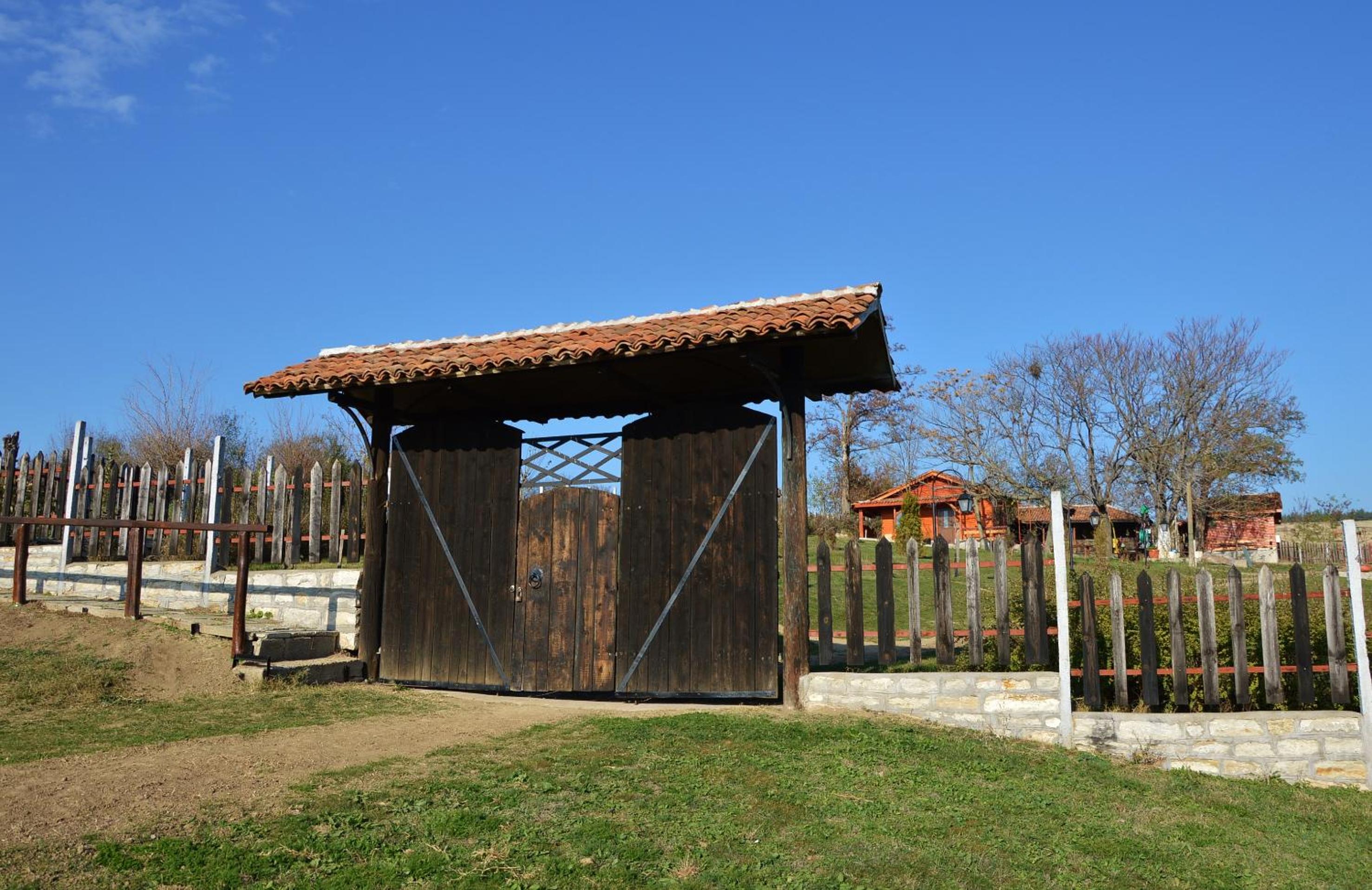 Guest House Complex Kosharite
