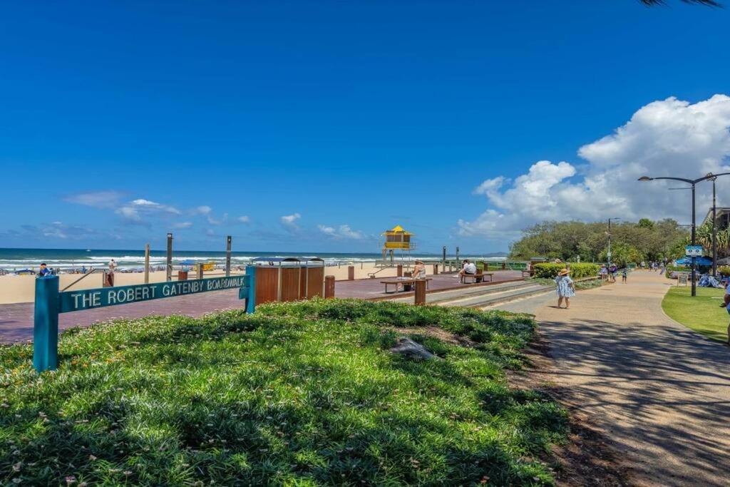 Luxurious 1-Bedroom Retreat in Heart of Broadbeach