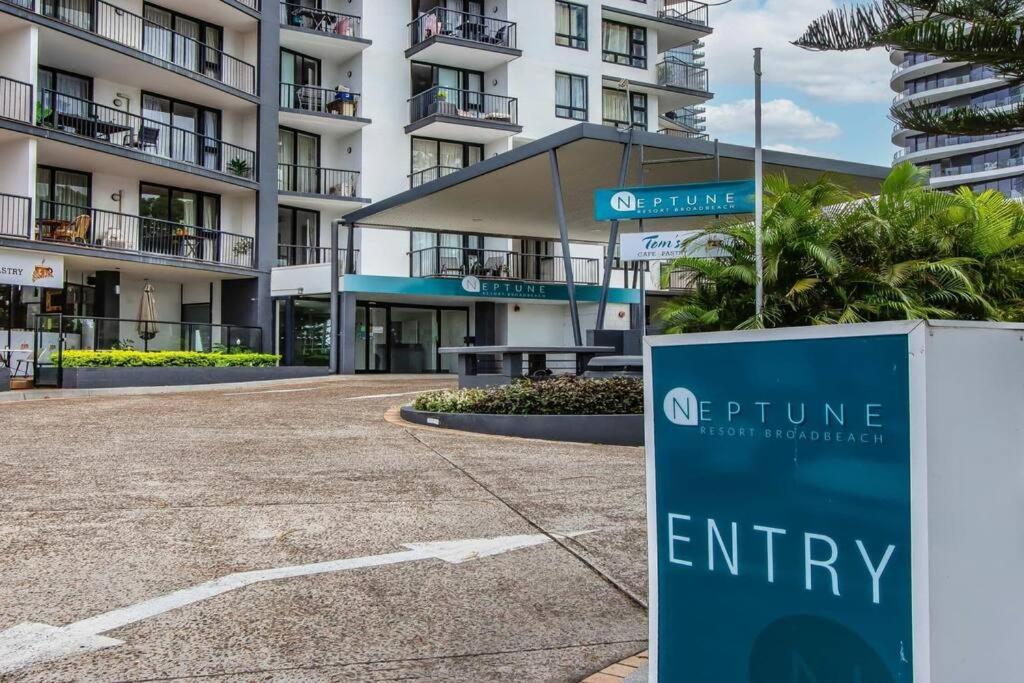 Luxurious 1-Bedroom Retreat in Heart of Broadbeach