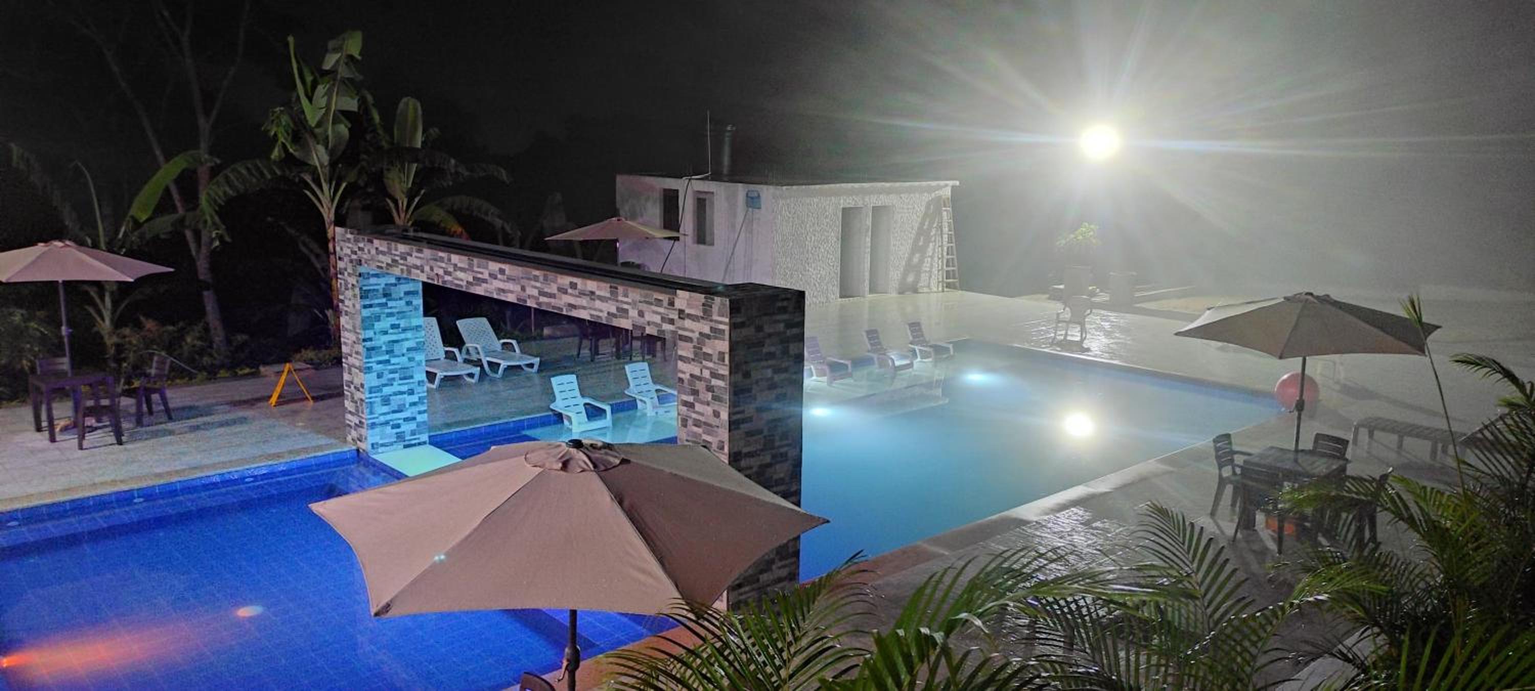 Finca Villa Carmen, Vía Magdalena