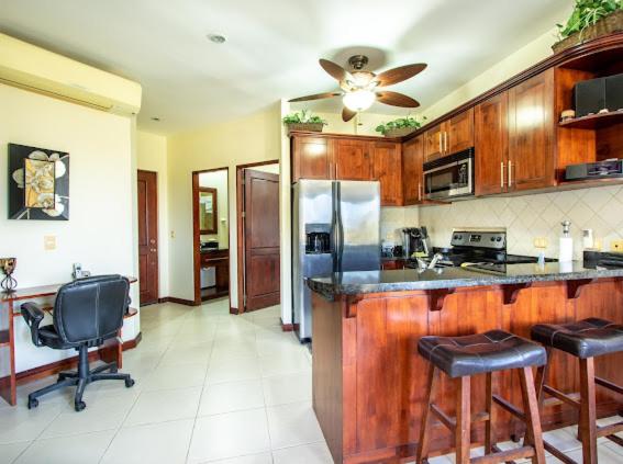 La Torre Bay Herradura Beach Condo