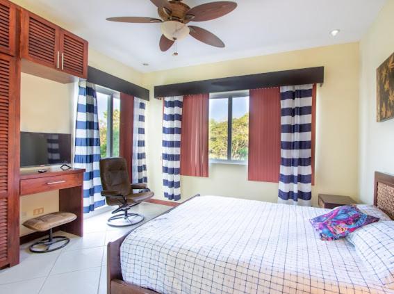 La Torre Bay Herradura Beach Condo