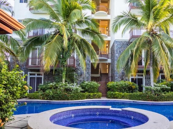 La Torre Bay Herradura Beach Condo
