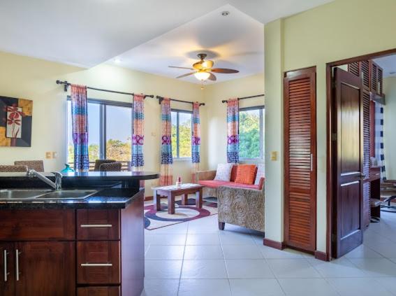 La Torre Bay Herradura Beach Condo