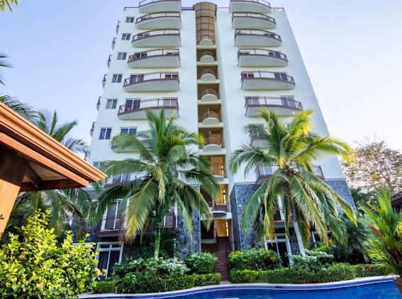 La Torre Bay Herradura Beach Condo