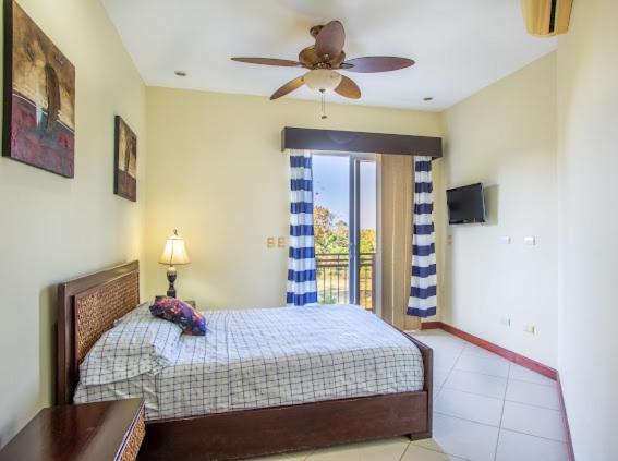 La Torre Bay Herradura Beach Condo