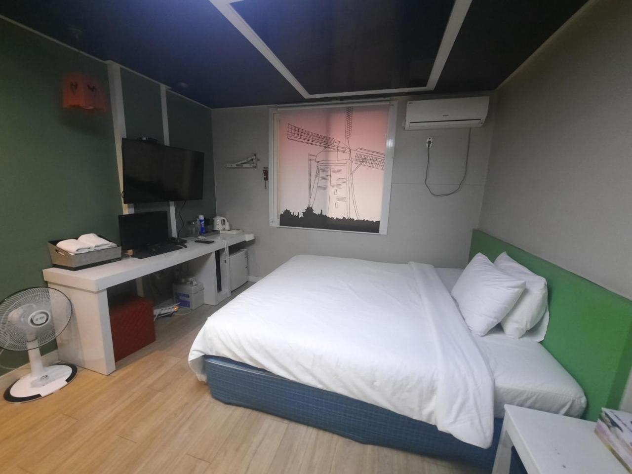 Photo 43