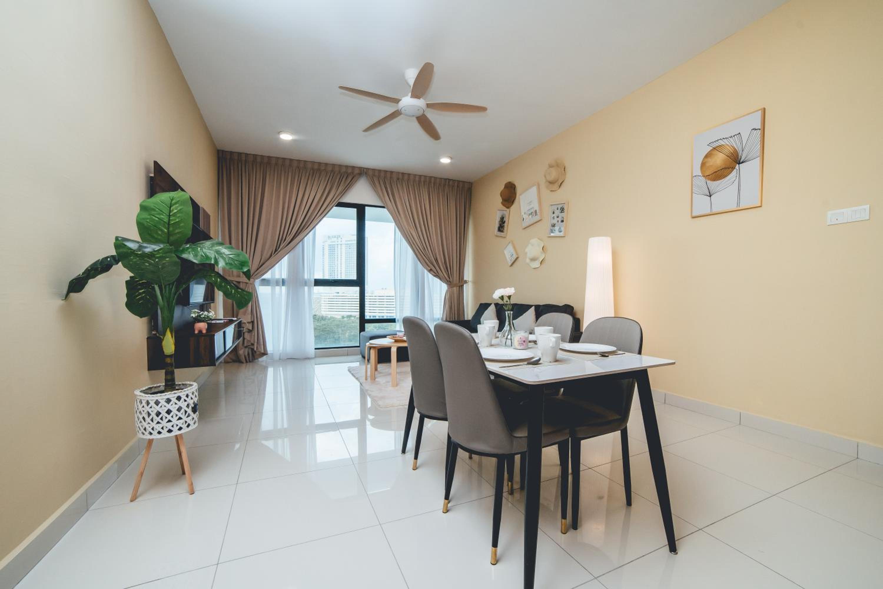 Mosaic Southkey Shells & Sand 3BR 8pax by Our Stay