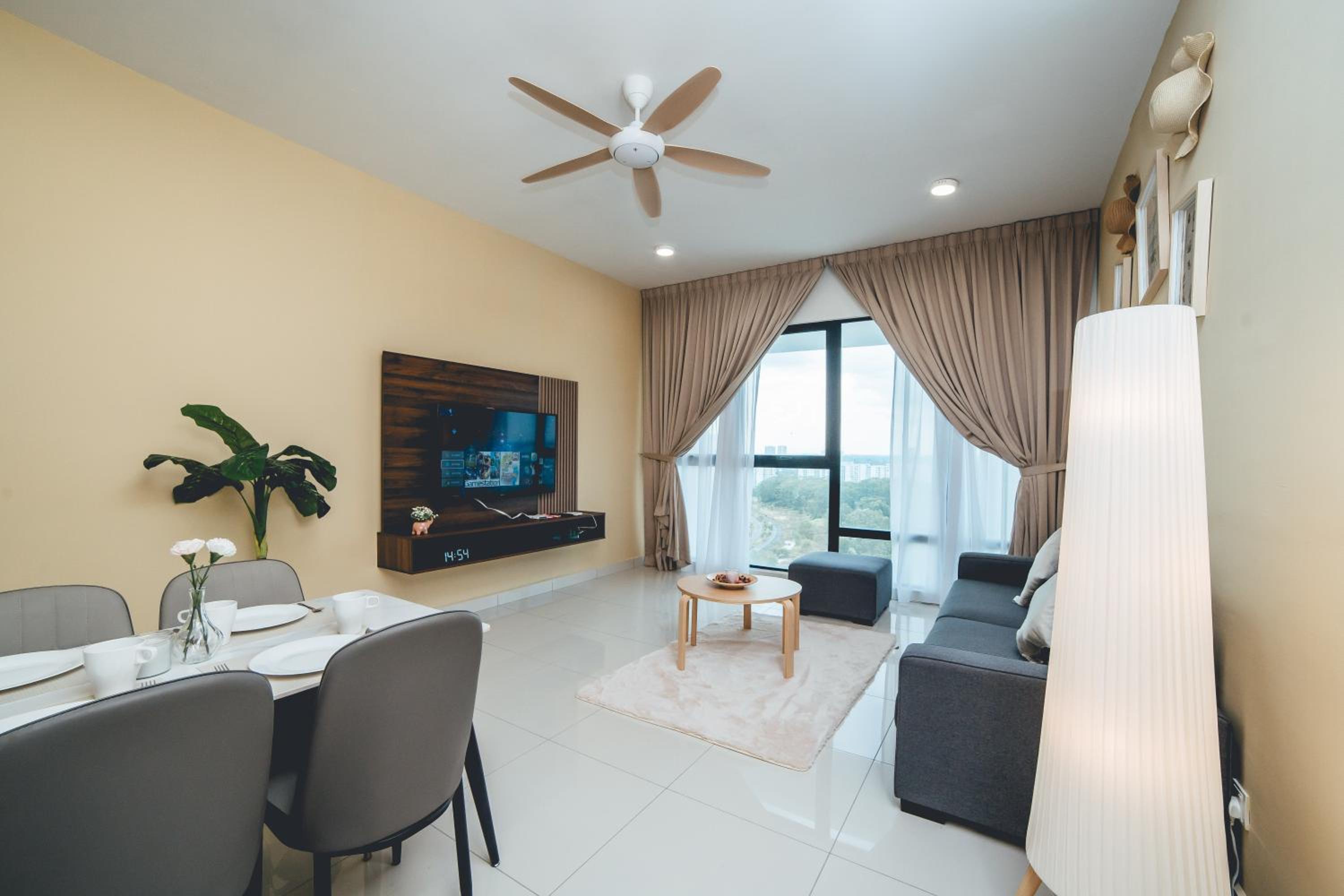 Mosaic Southkey Shells & Sand 3BR 8pax by Our Stay