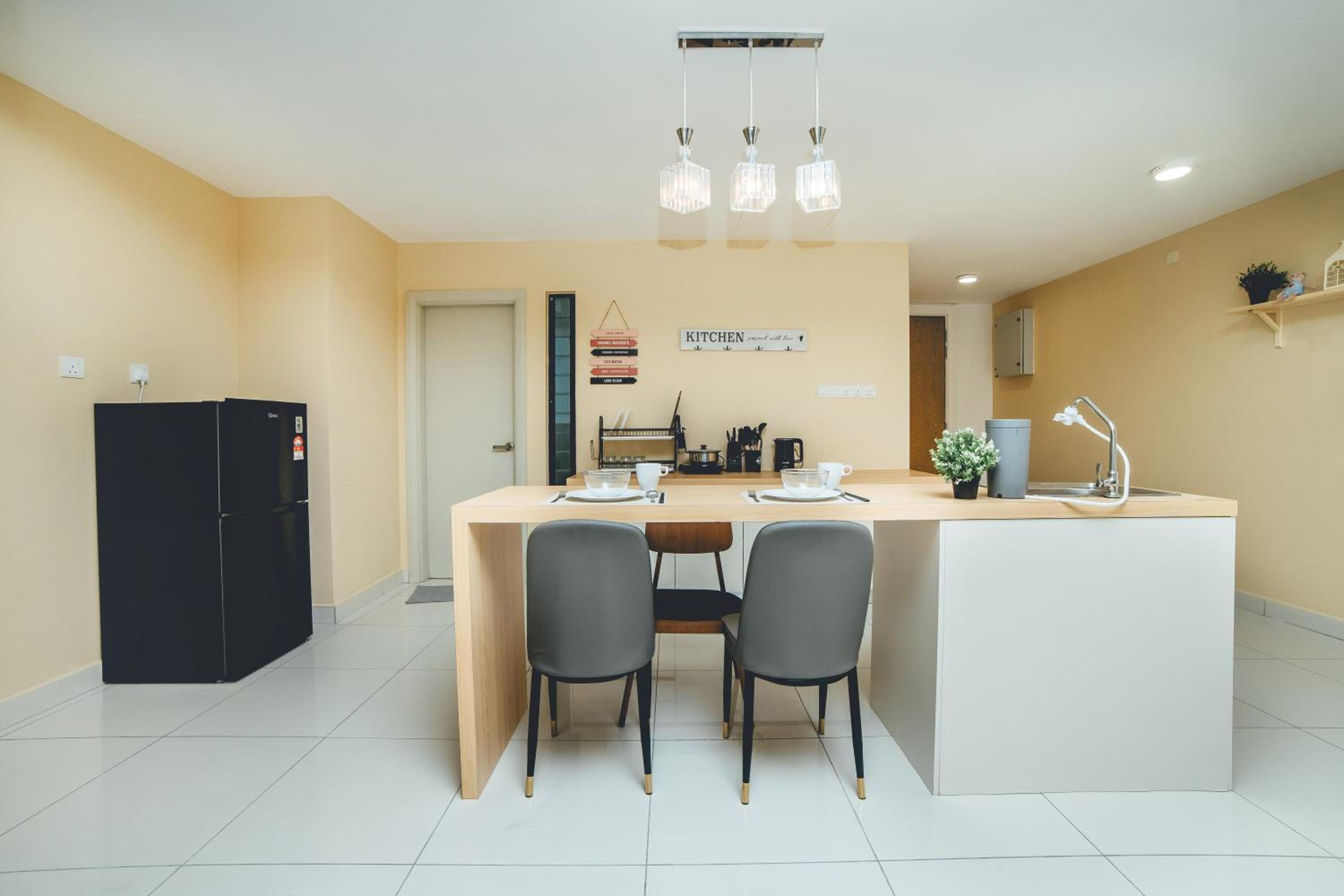 Mosaic Southkey Shells & Sand 3BR 8pax by Our Stay