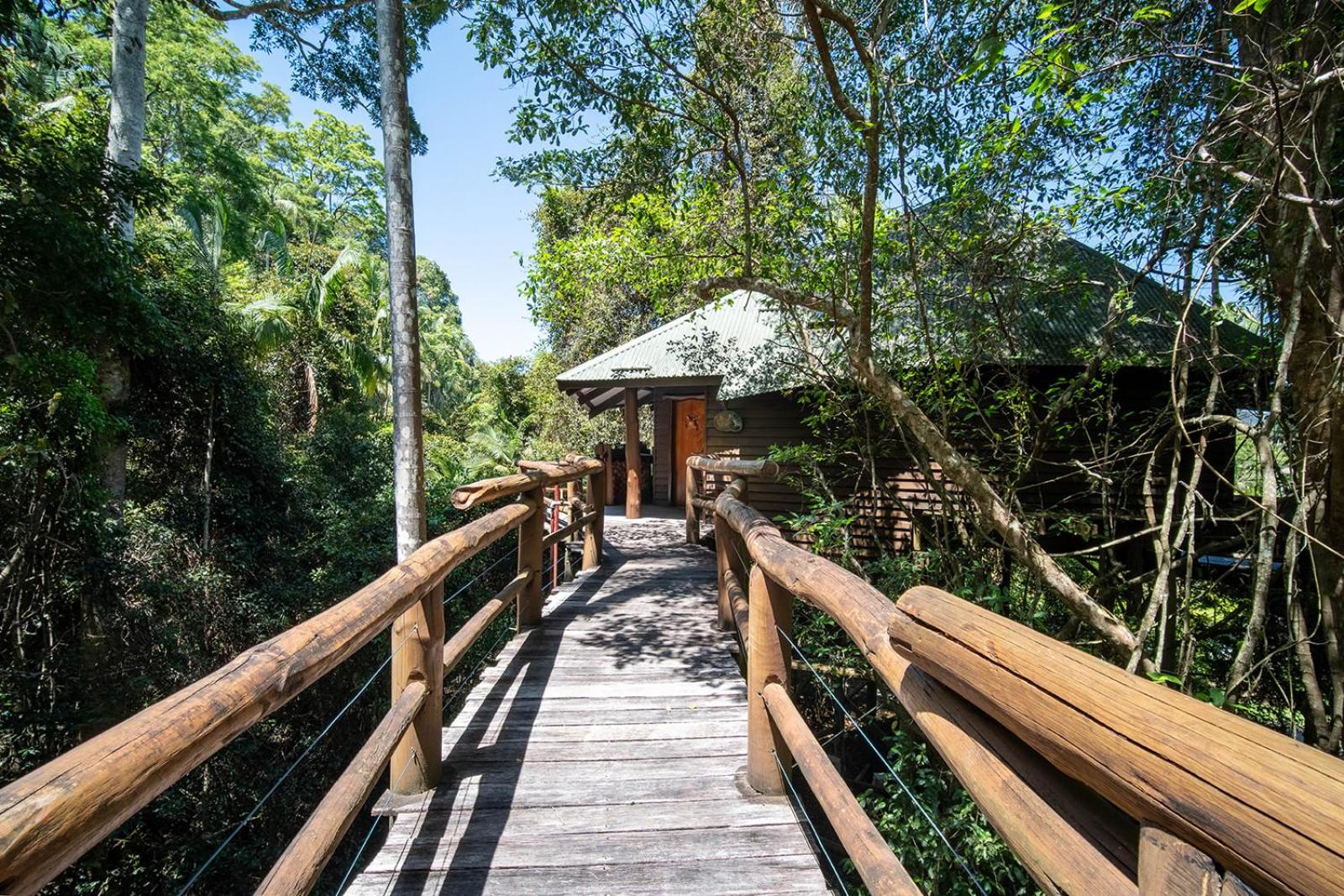 Hotel Secrets on the Lake