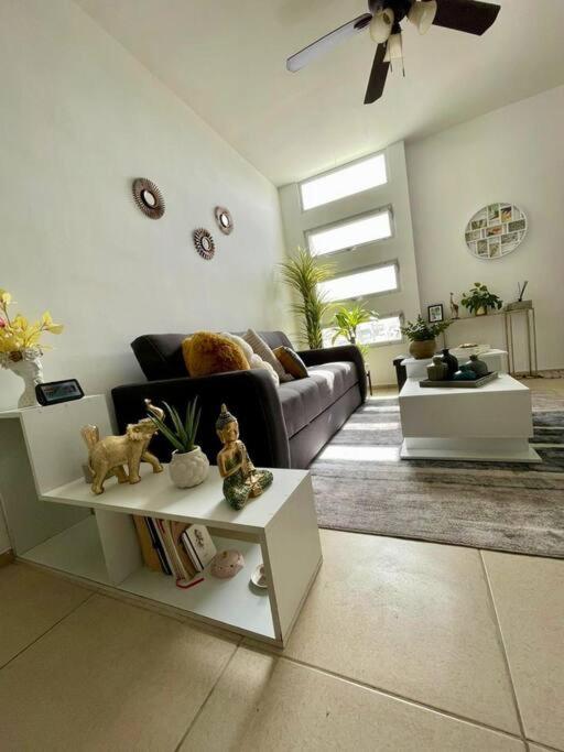 Casa Vallejo en Residencial Bécquer