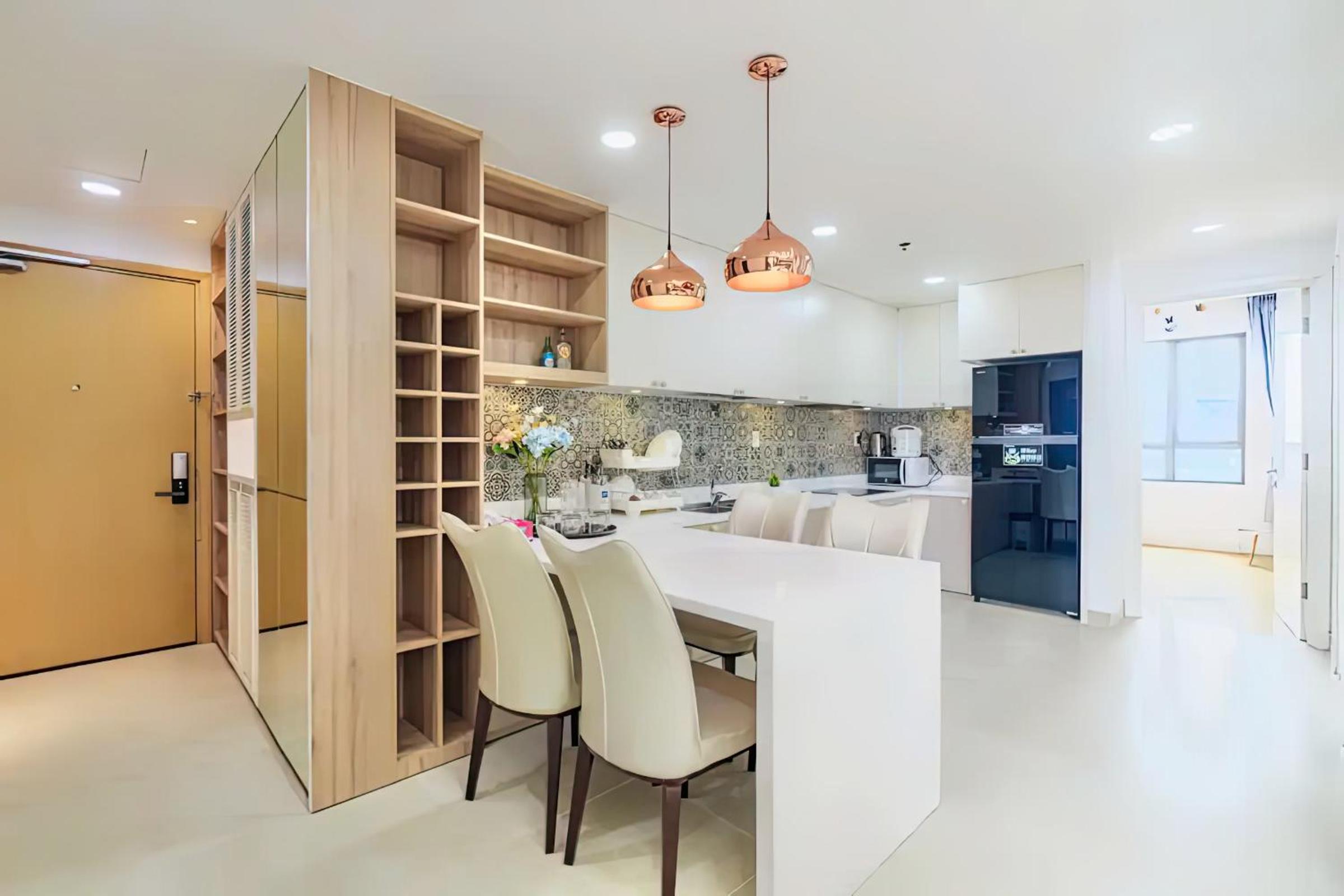 Modern Apartment - Garden Gate