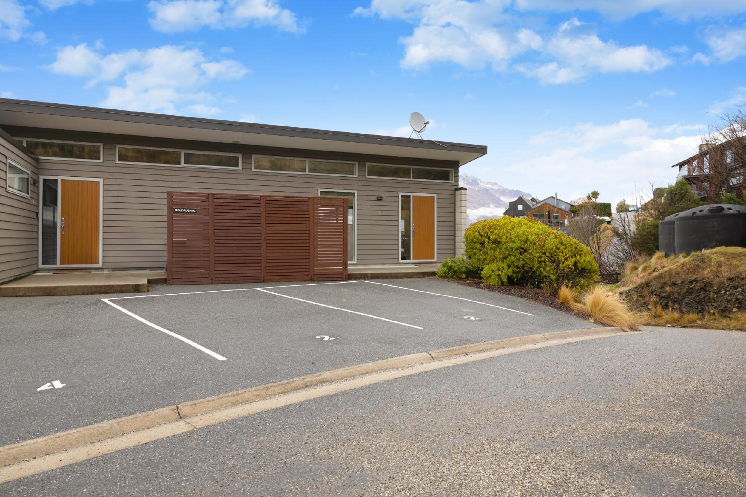 Top of the Lake - Queenstown Holiday Home view 2