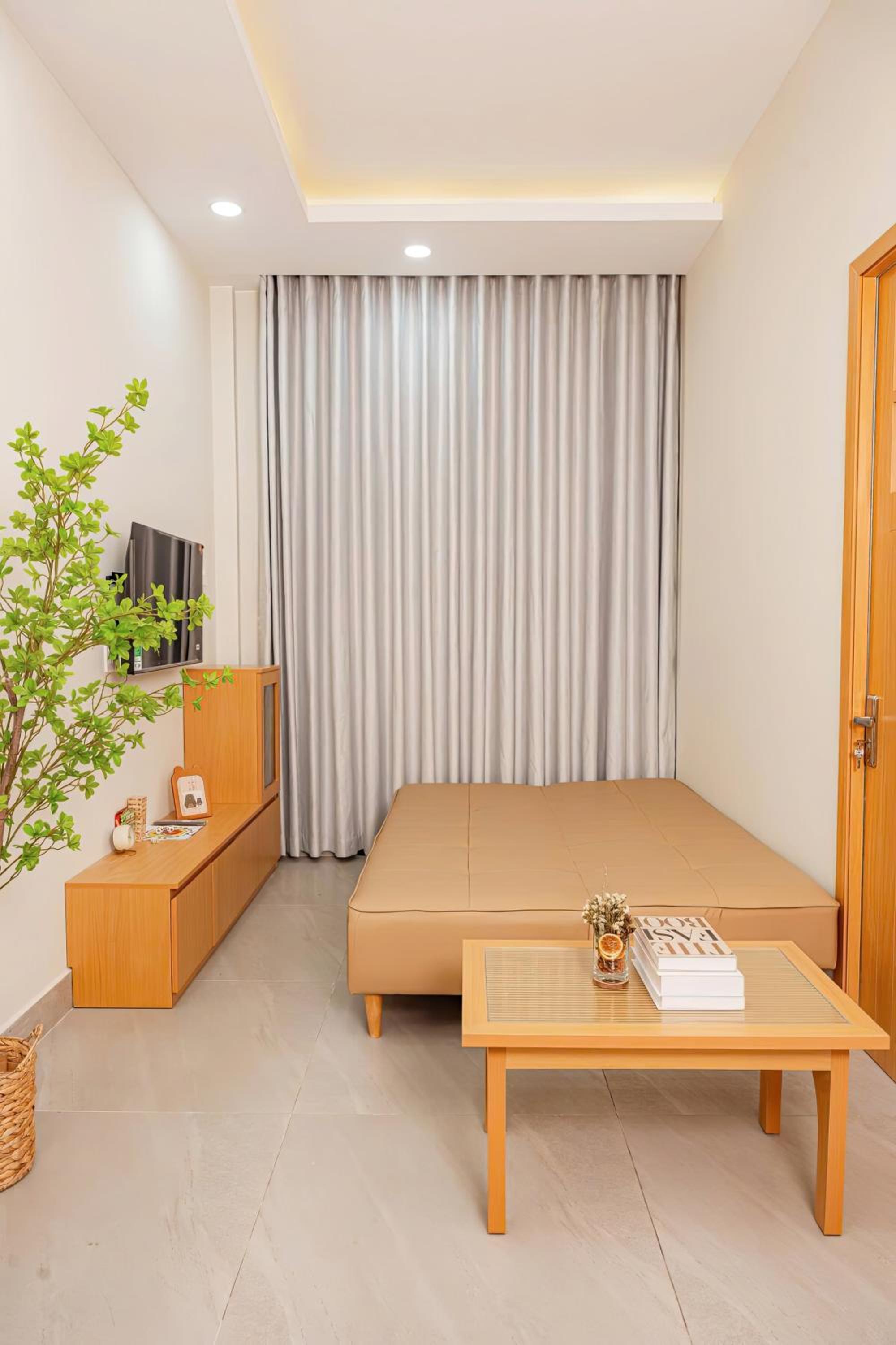 Modern Apartment - Garden Gate