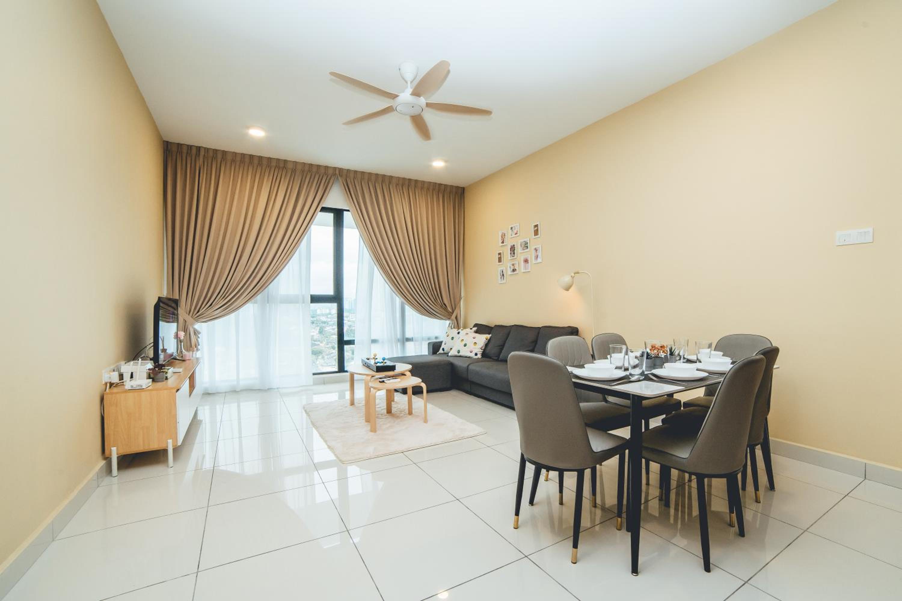 Mosaic Southkey Sandy Sweet 3BR 8pax by Our Stay