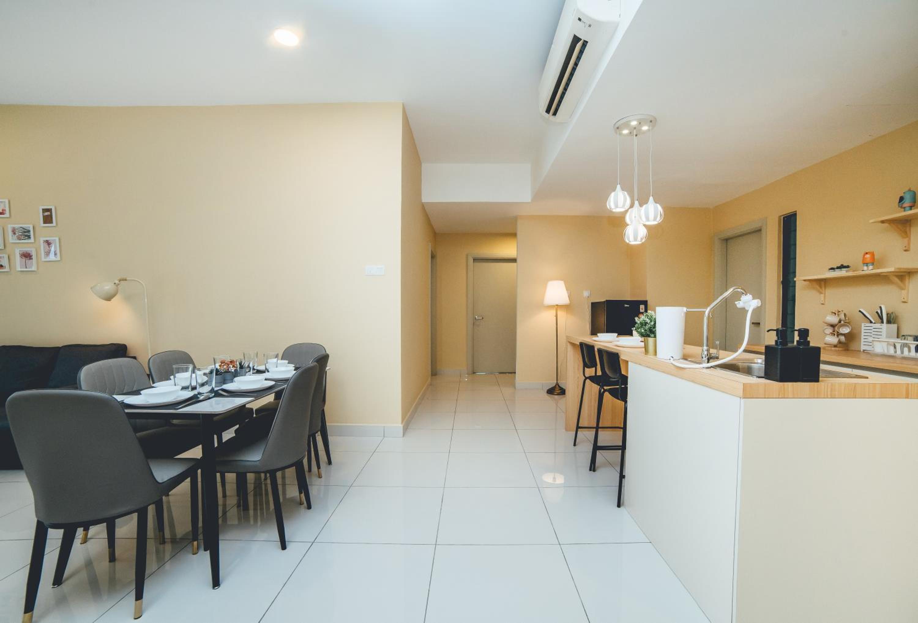 Mosaic Southkey Sandy Sweet 3BR 8pax by Our Stay