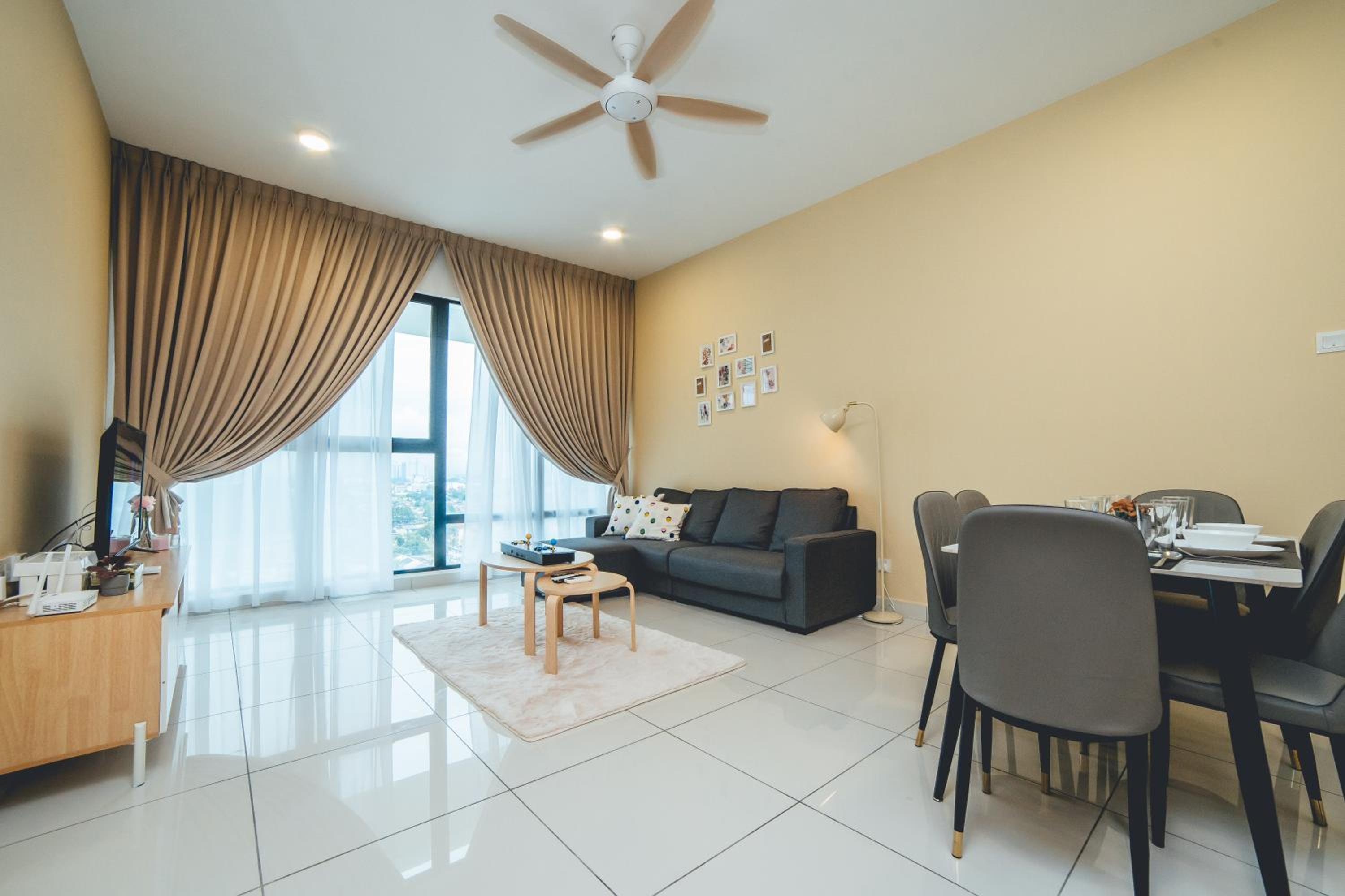 Mosaic Southkey Sandy Sweet 3BR 8pax by Our Stay