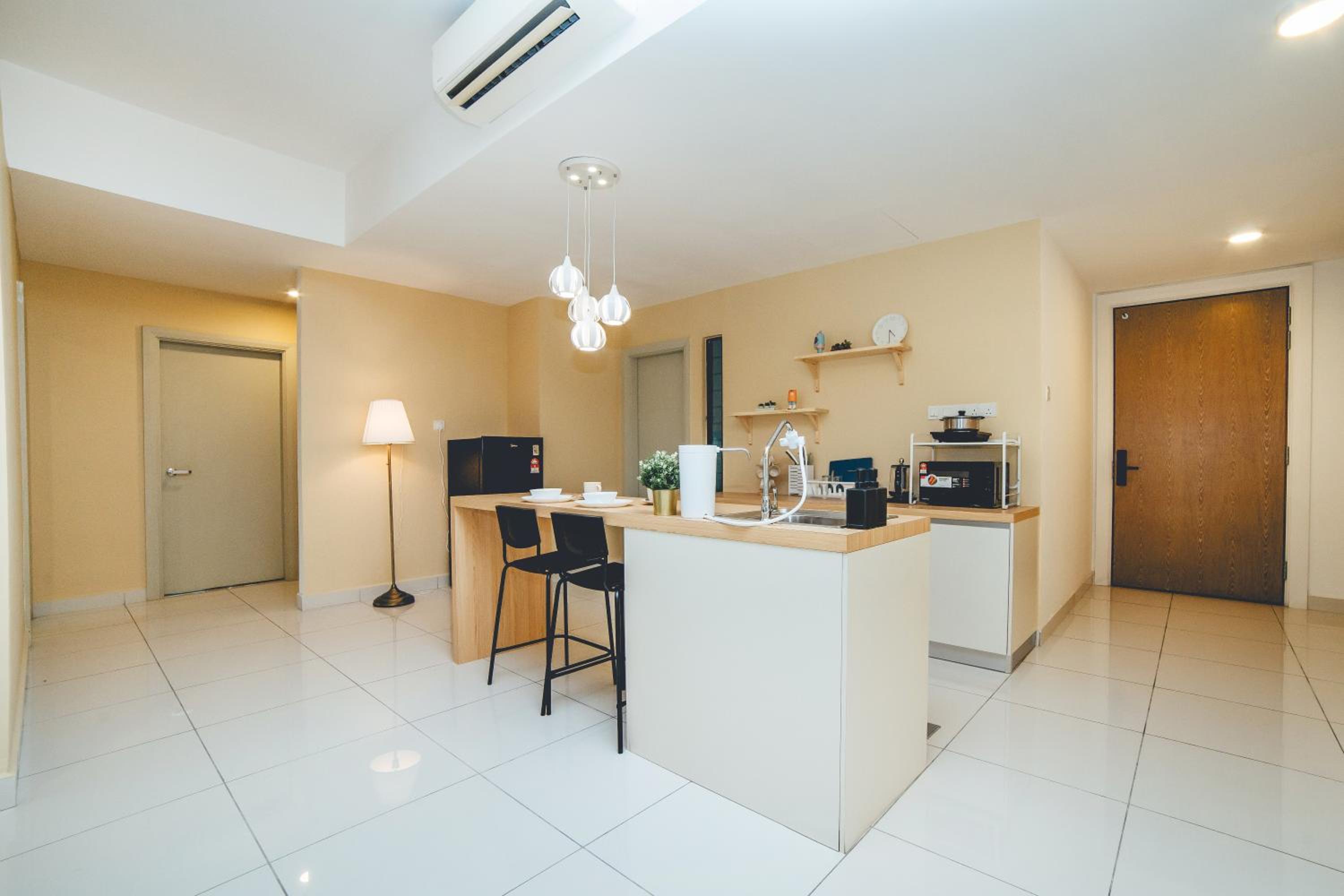 Mosaic Southkey Sandy Sweet 3BR 8pax by Our Stay