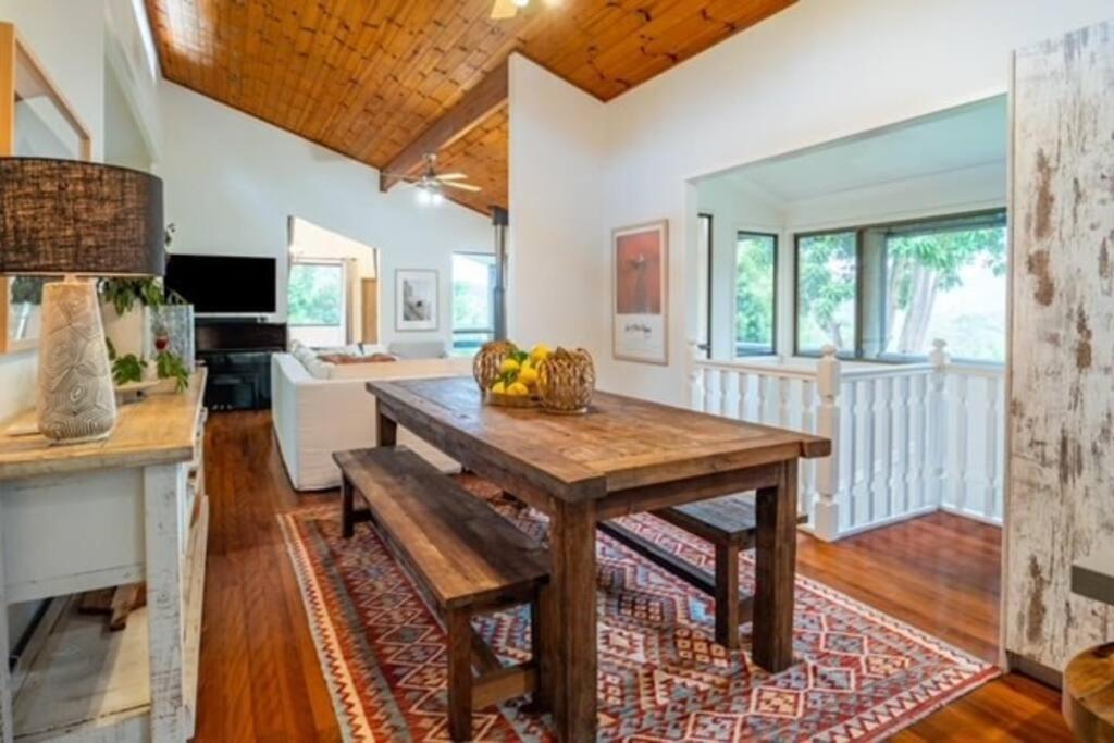 Currumbin Valley Retreat, Relax and Unwind