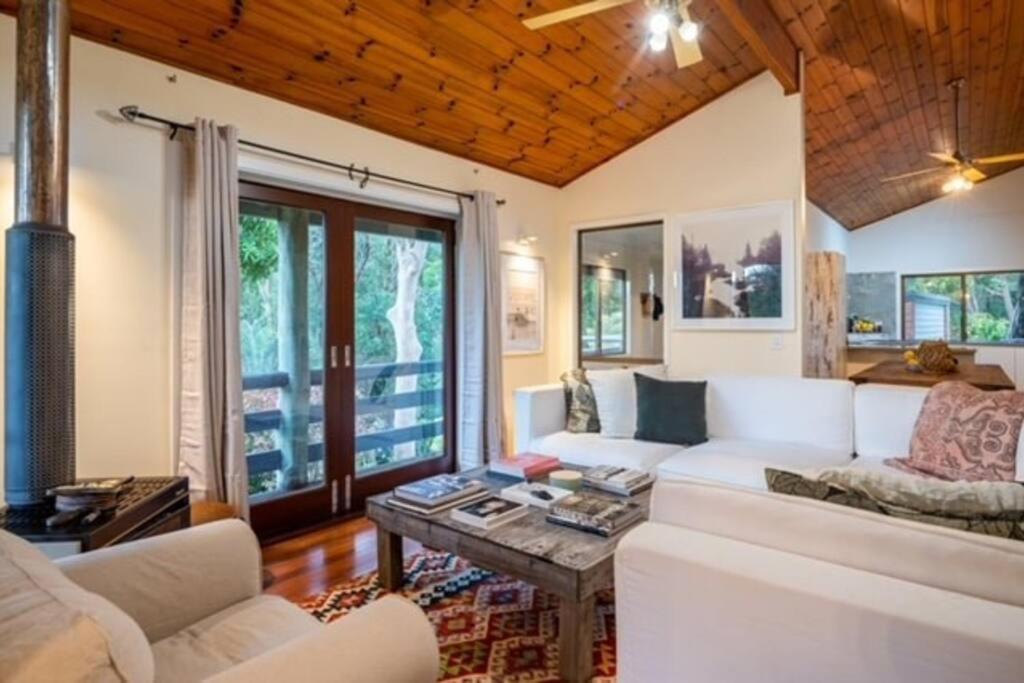 Currumbin Valley Retreat, Relax and Unwind