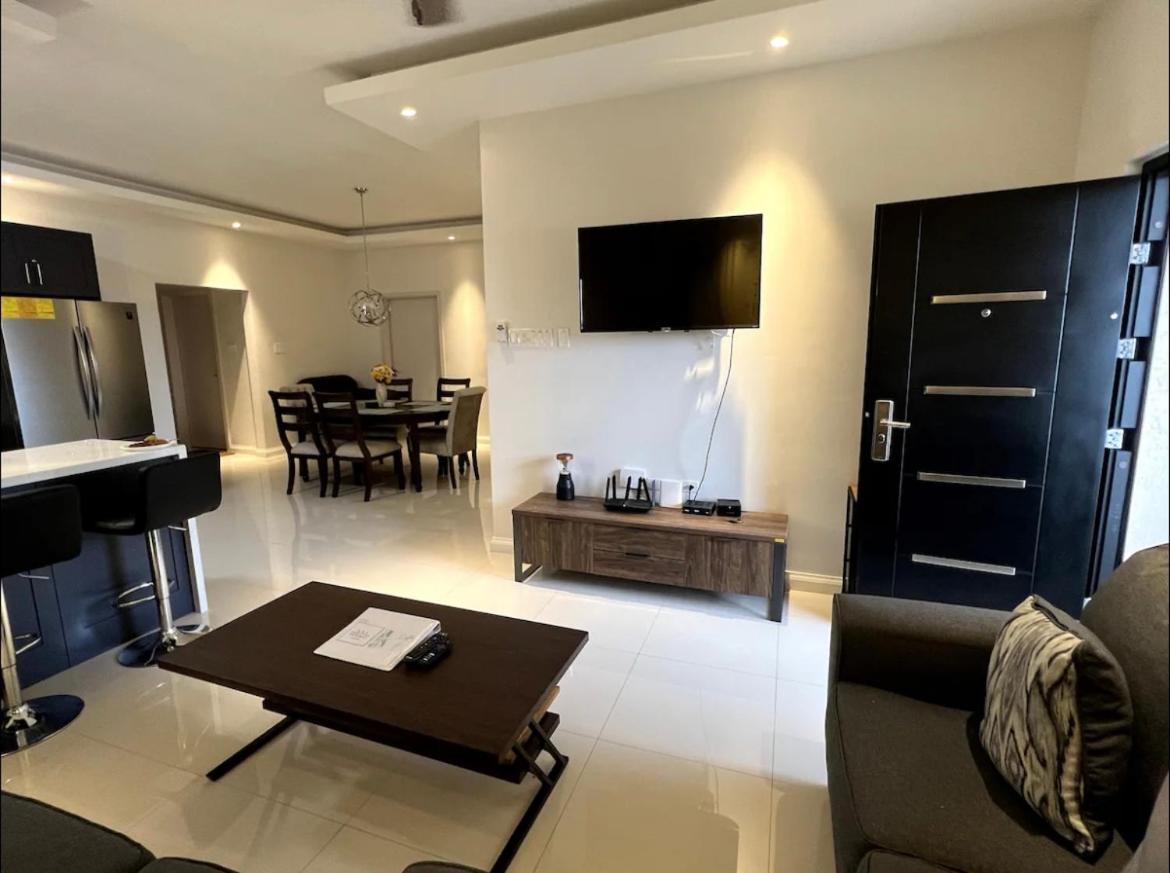 Hideaway Tropic Vacation Stay