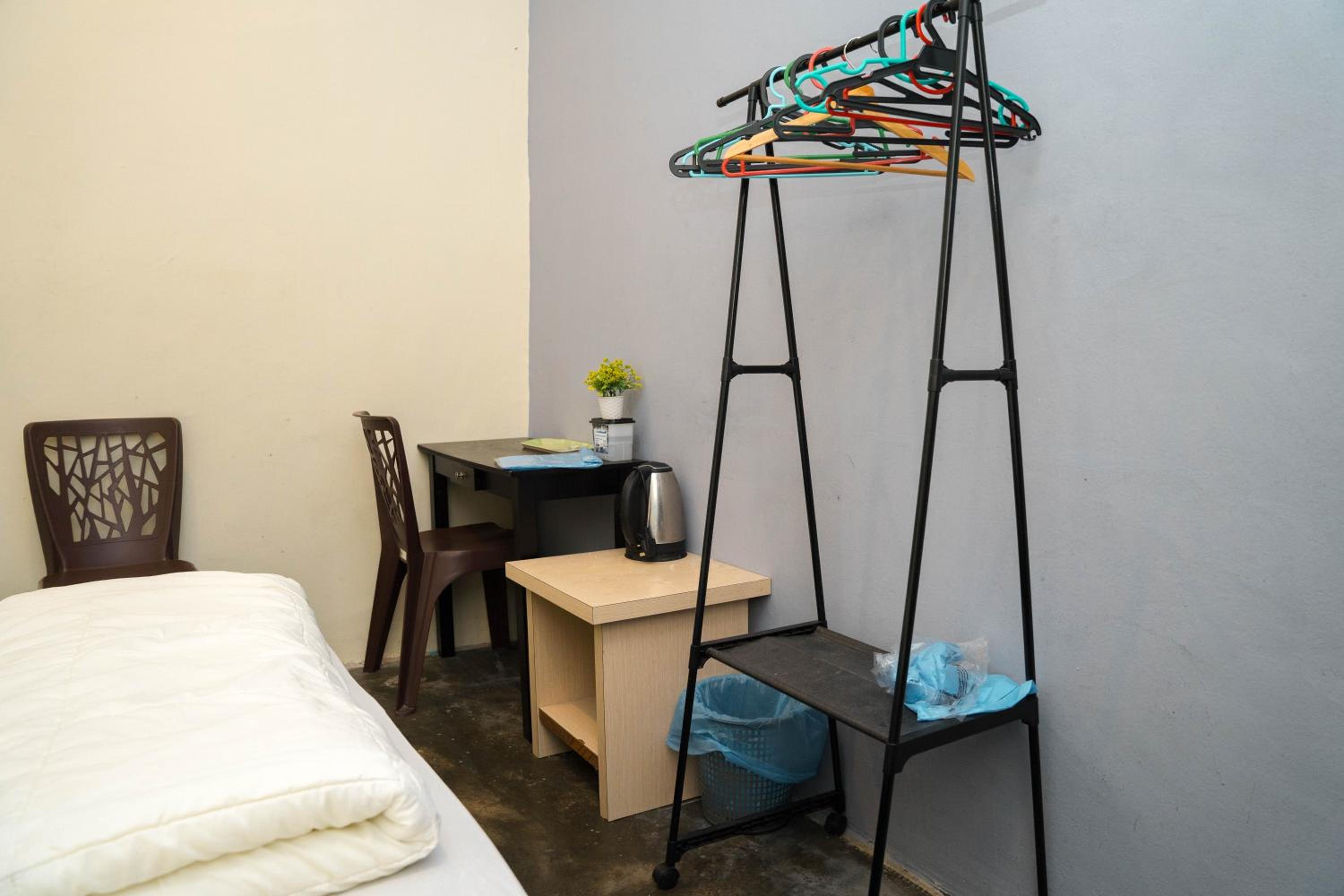 Homestay 5 minute walk to HUKM