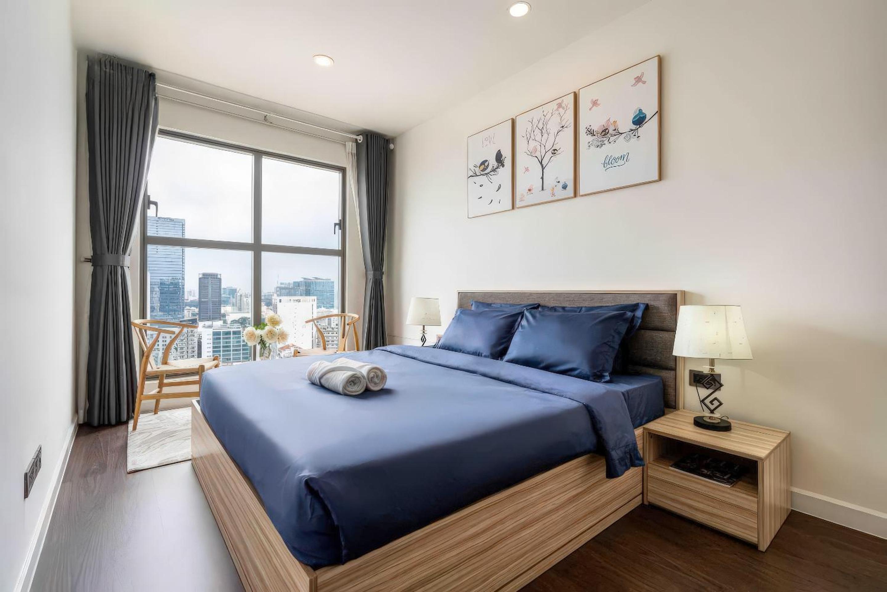 Urban Zen Saigon - Royal Apartment D4