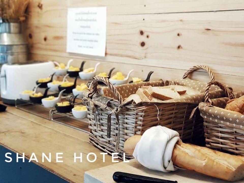 Shane Hotel