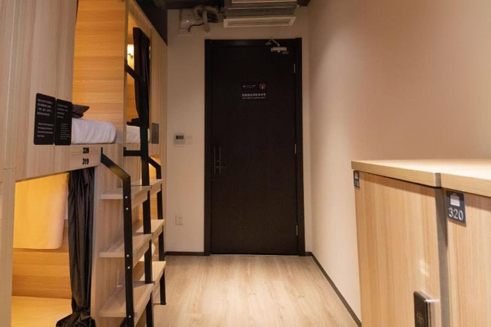 Chongqing Desti Youth Park Hostel Liberation Monument-English Service& Cafe& Bar& Luggage Storage & Large Public Area