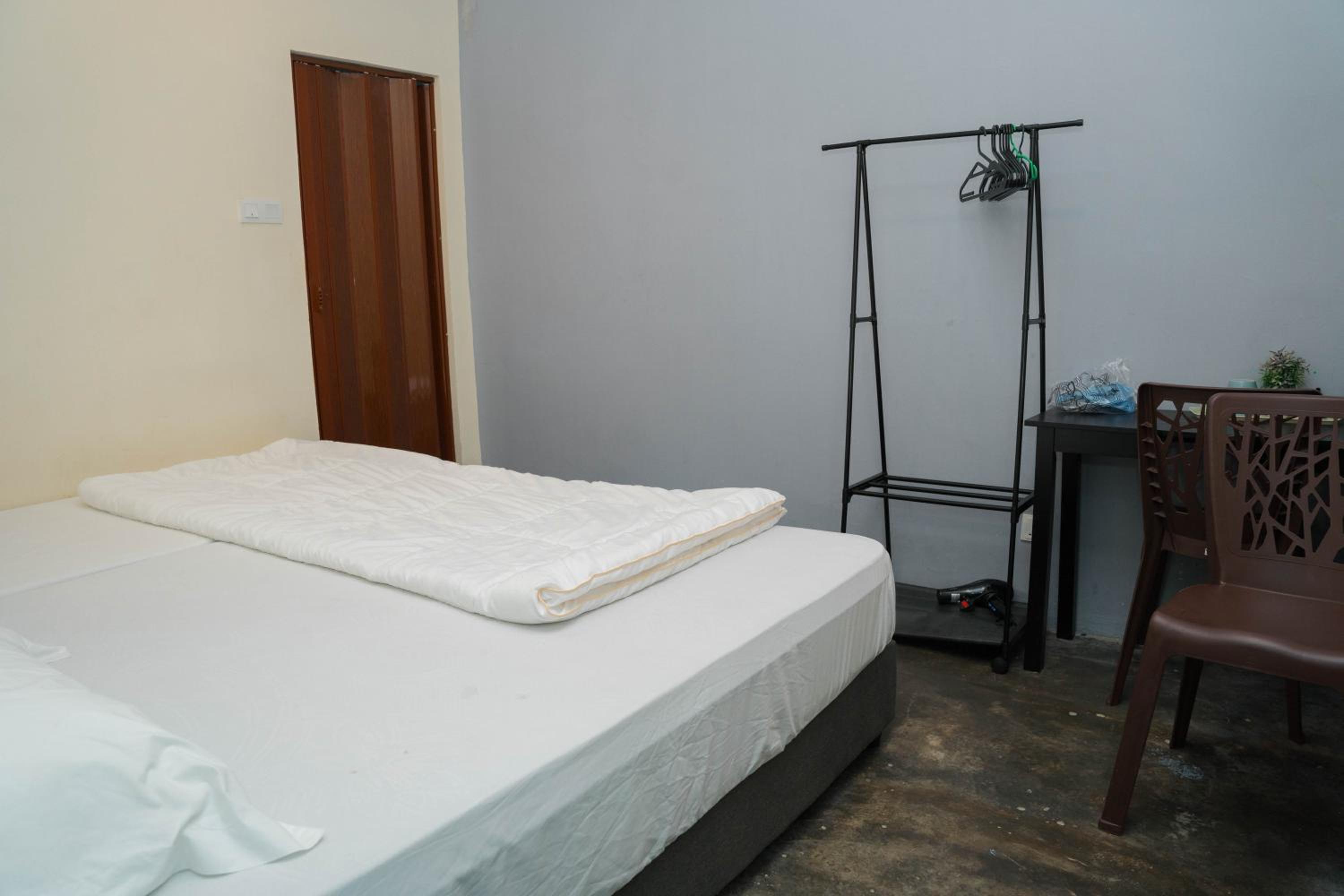 Homestay 5 minute walk to HUKM