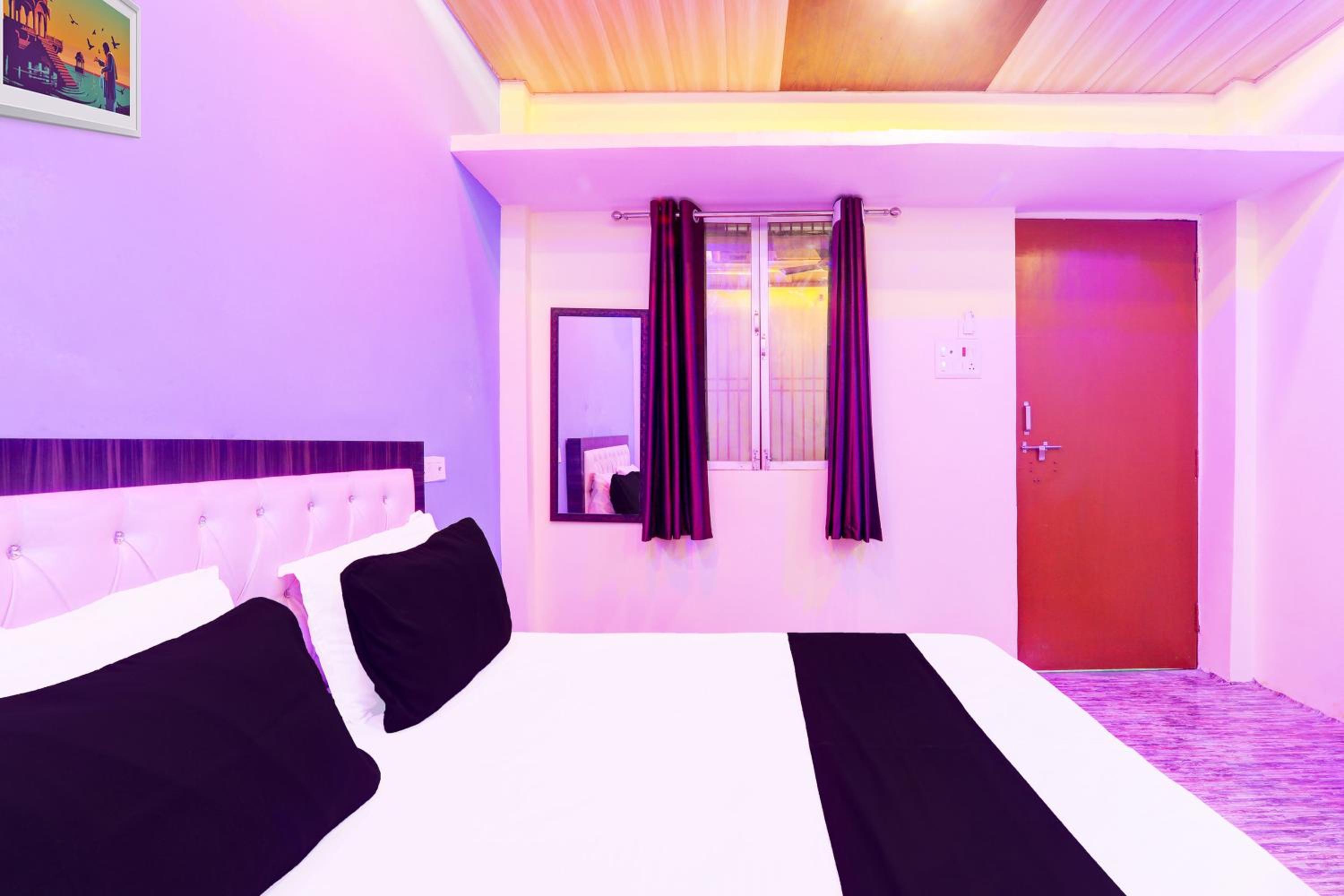 Super Hotel O SINGH GUEST HOUSE & RESTRO view 4