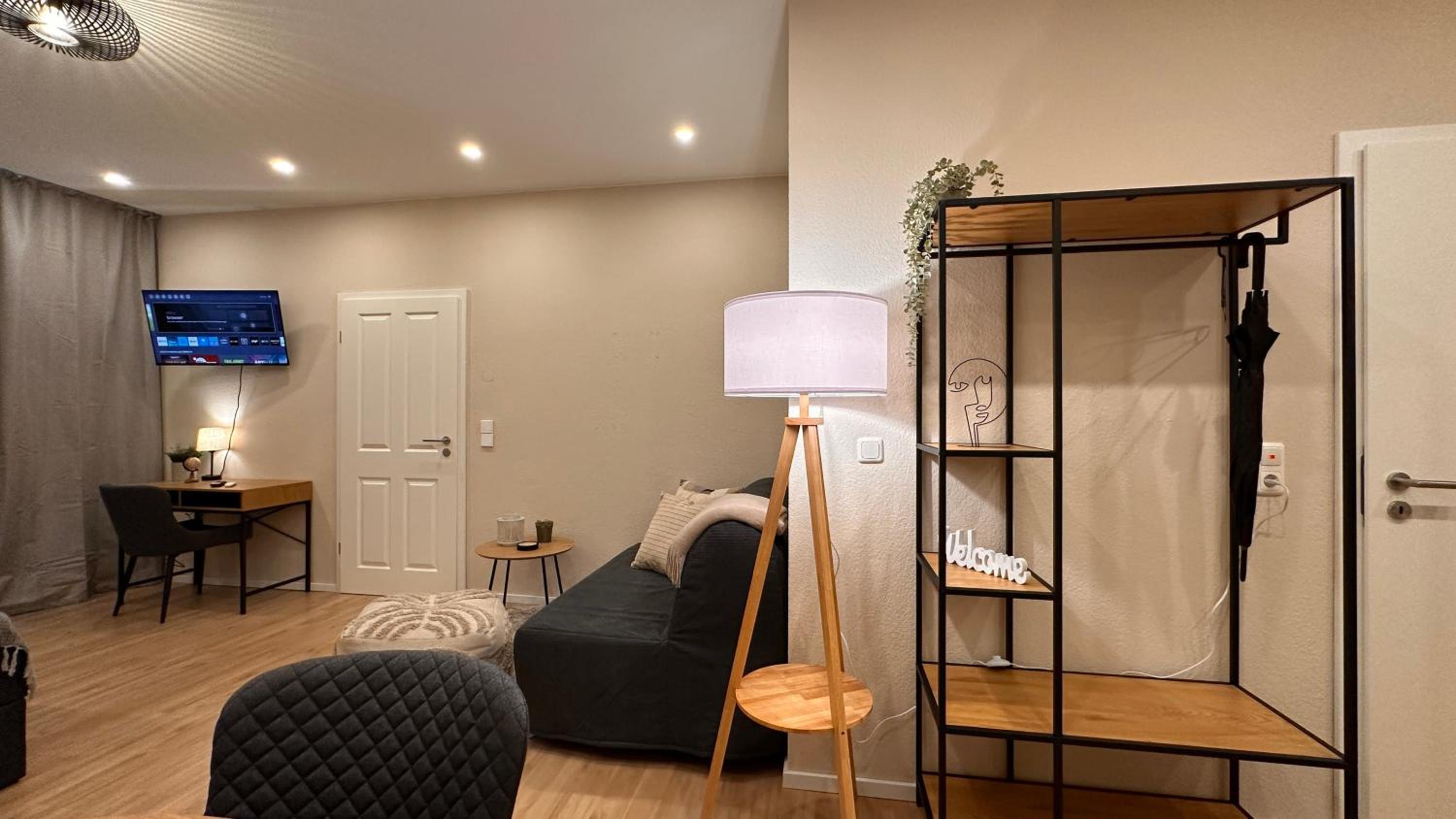 Bellahomes, Aircondition, private Parking, Netflix, Airport 30 Minuten