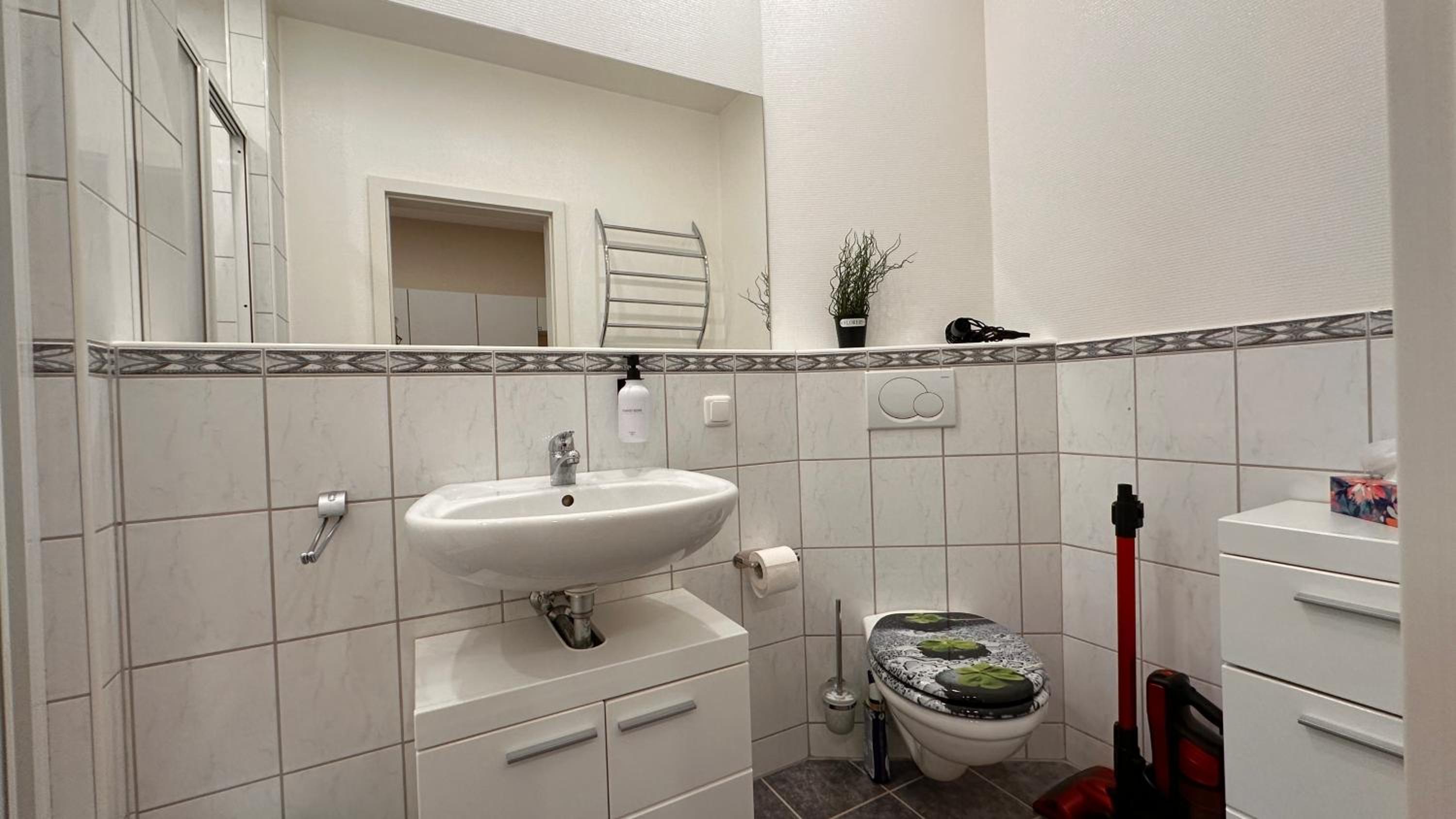 Bellahomes, Aircondition, private Parking, Netflix, Airport 30 Minuten