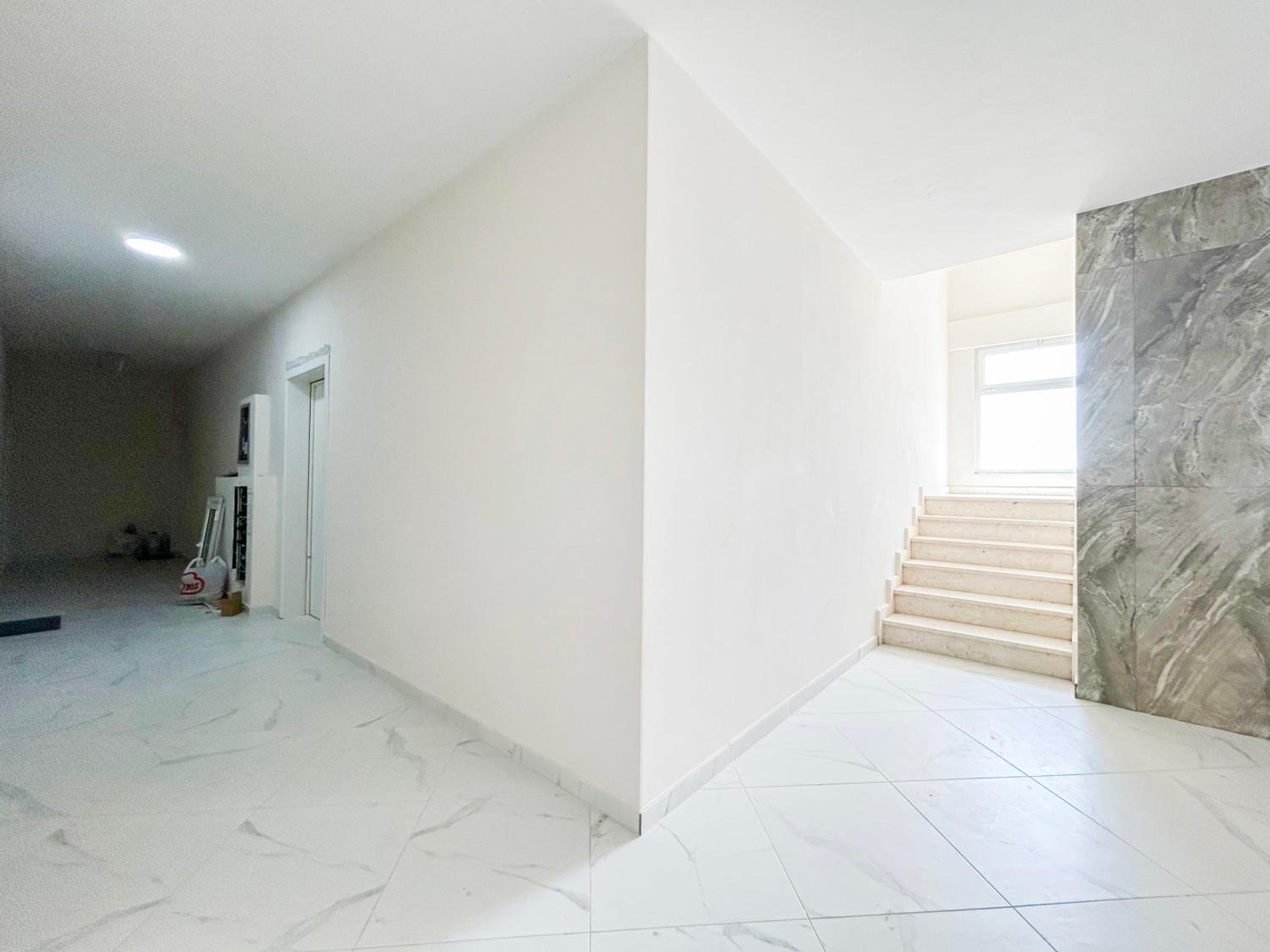 MiKi Apartment Qerret Kavaje 925