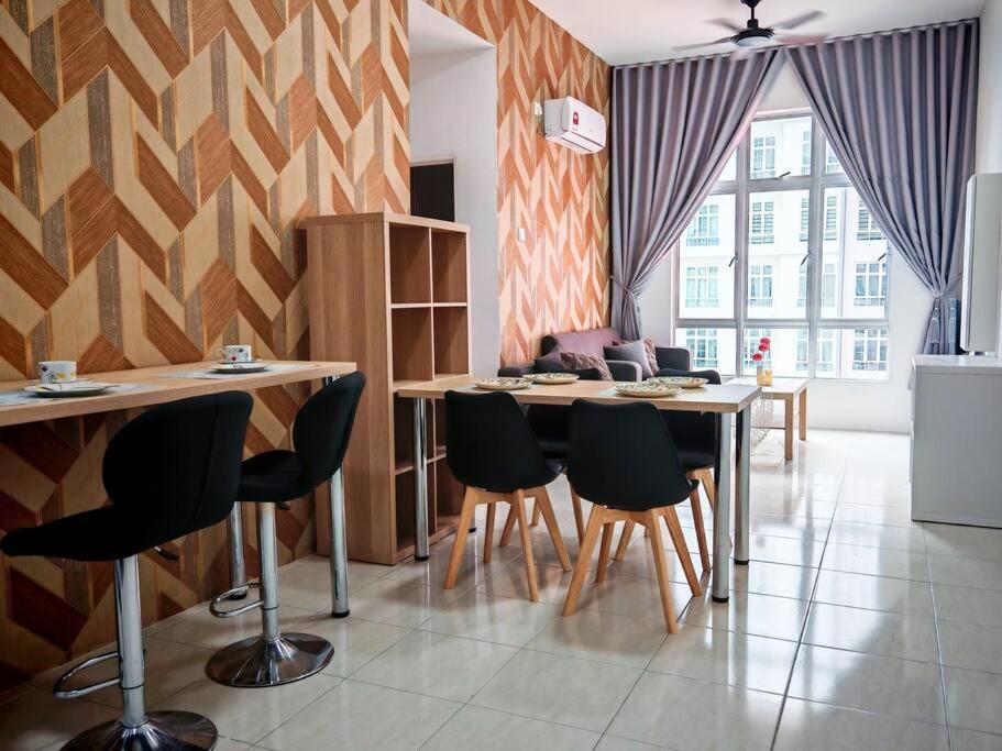 Ipoh Anderson City Centre 2R2B Condo 5Pax by City Home Empire photo 6