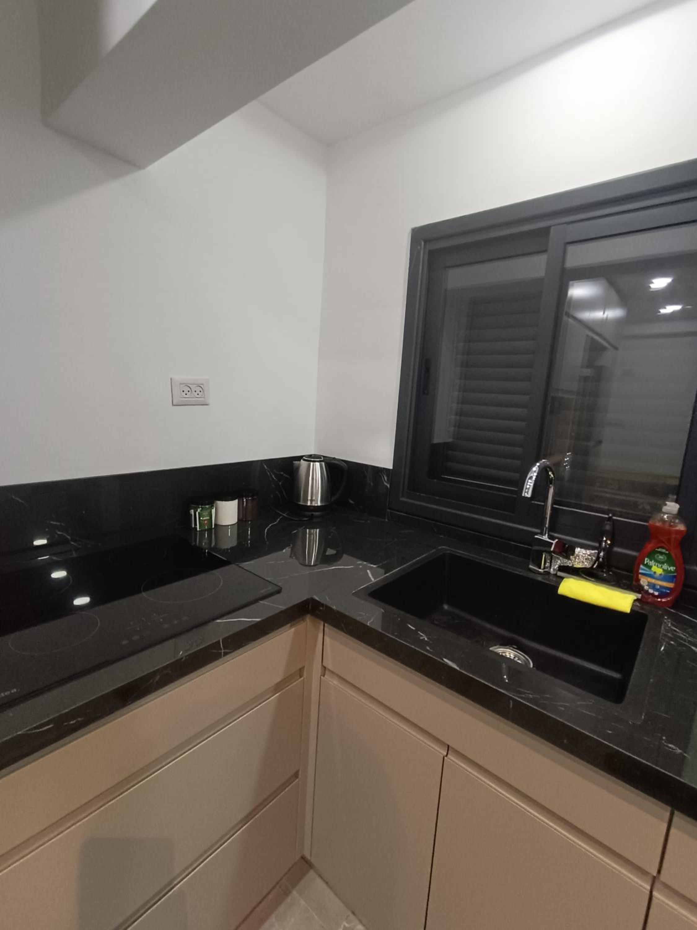 marom apartment