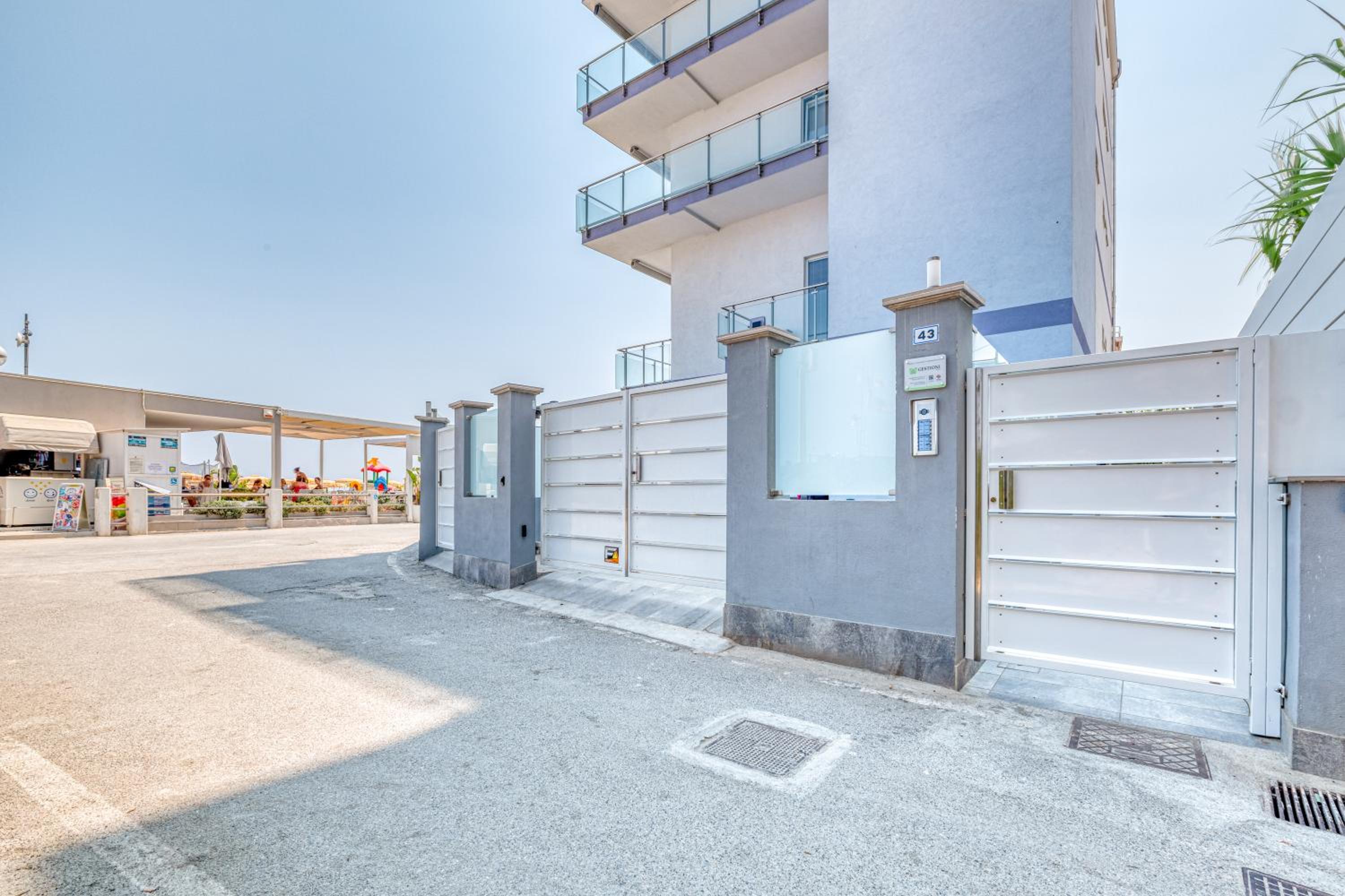 Lanterne Luxury Apartments
