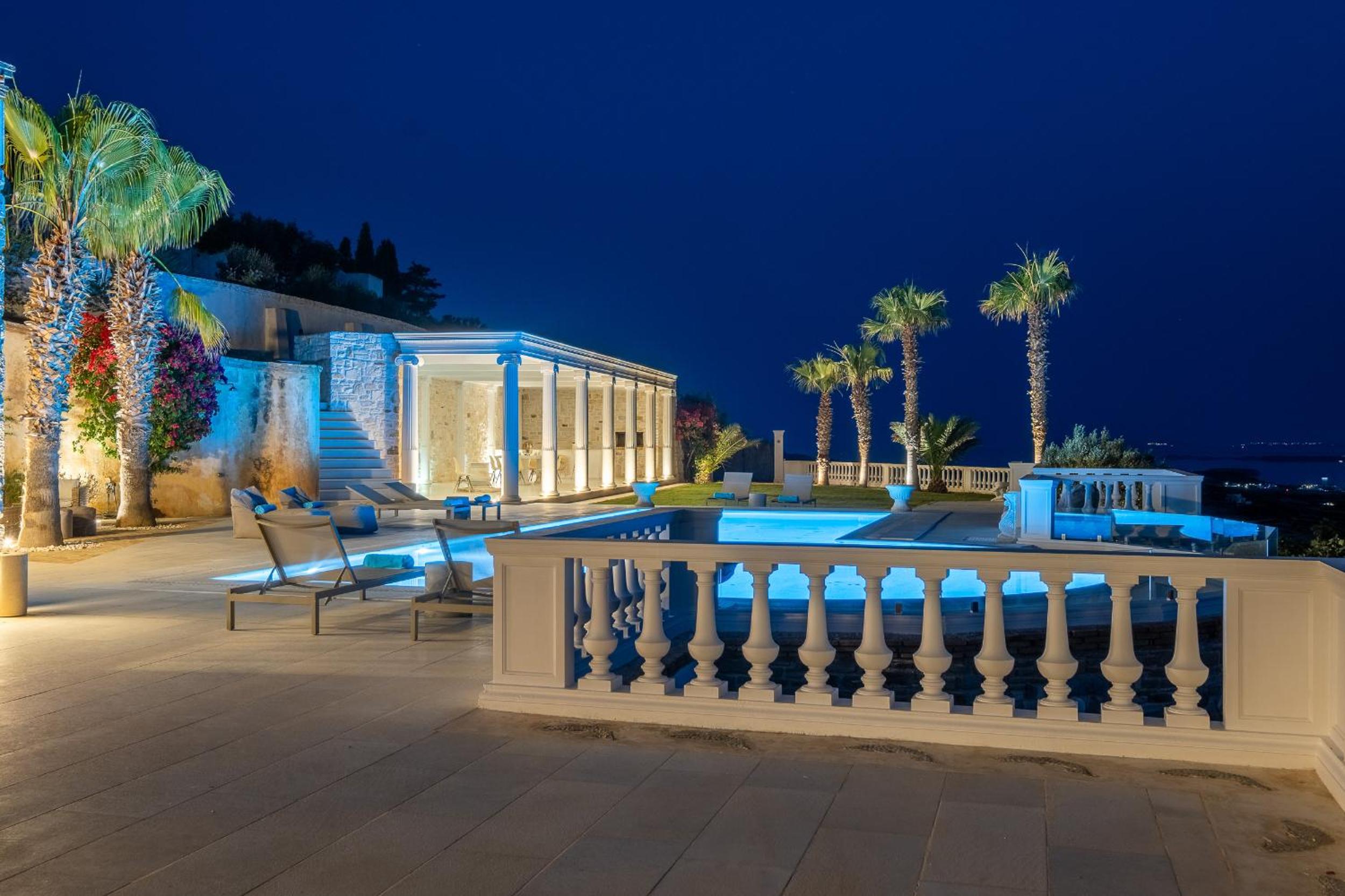 Luxury Villa Aethra -Island Living Paros-
