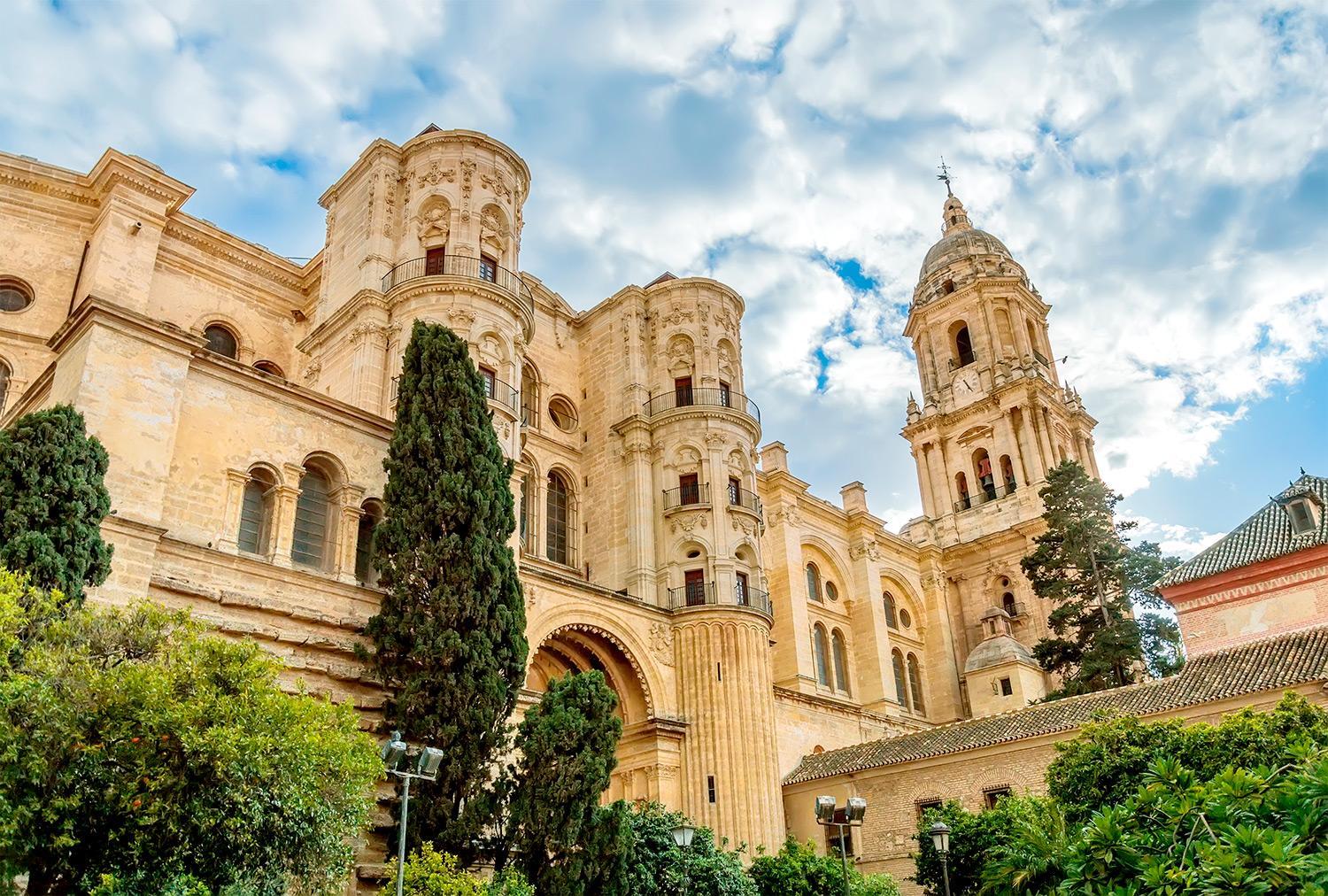 Premium Historic Center & Parking