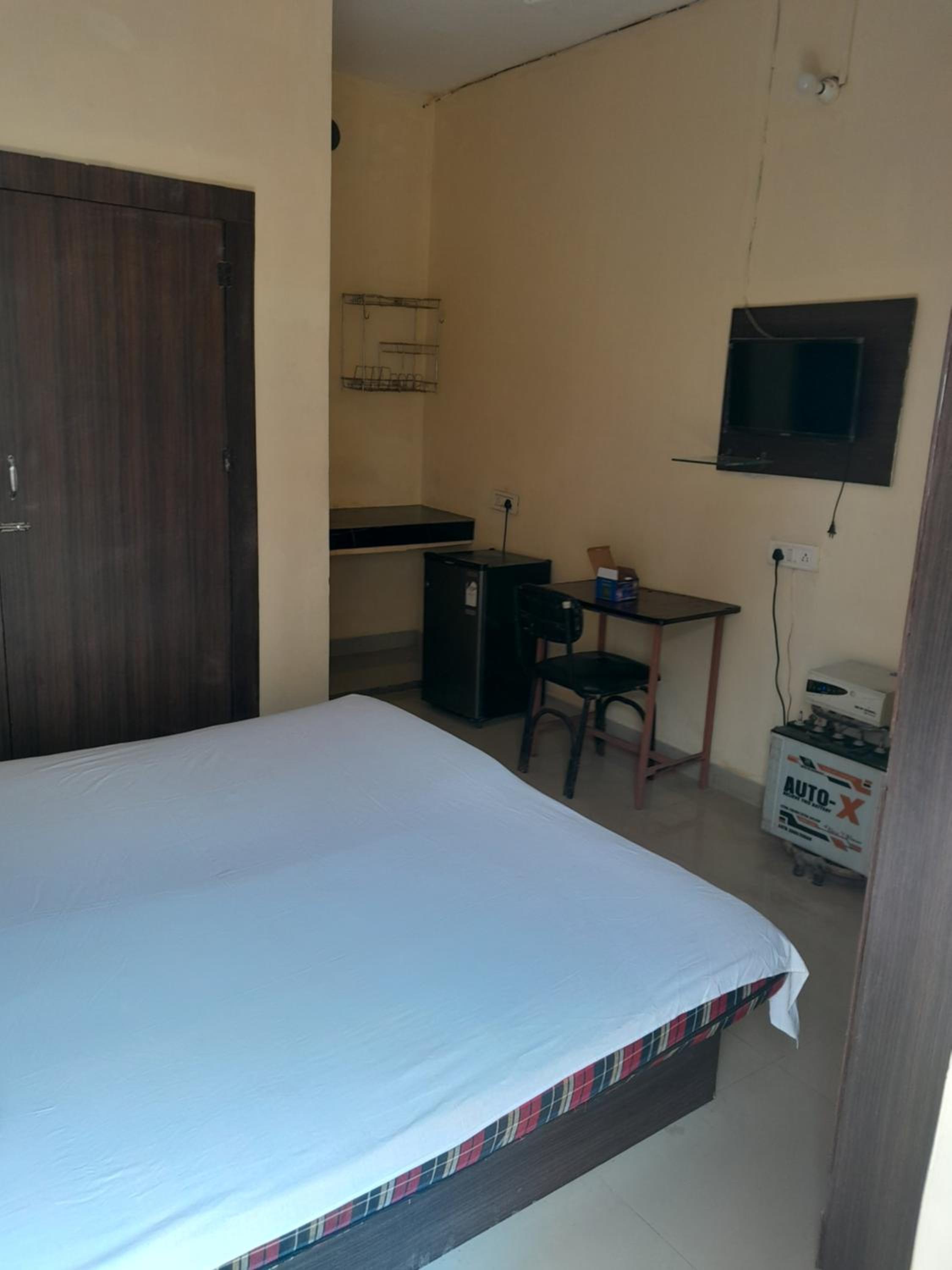 RAJ APARTMENTs